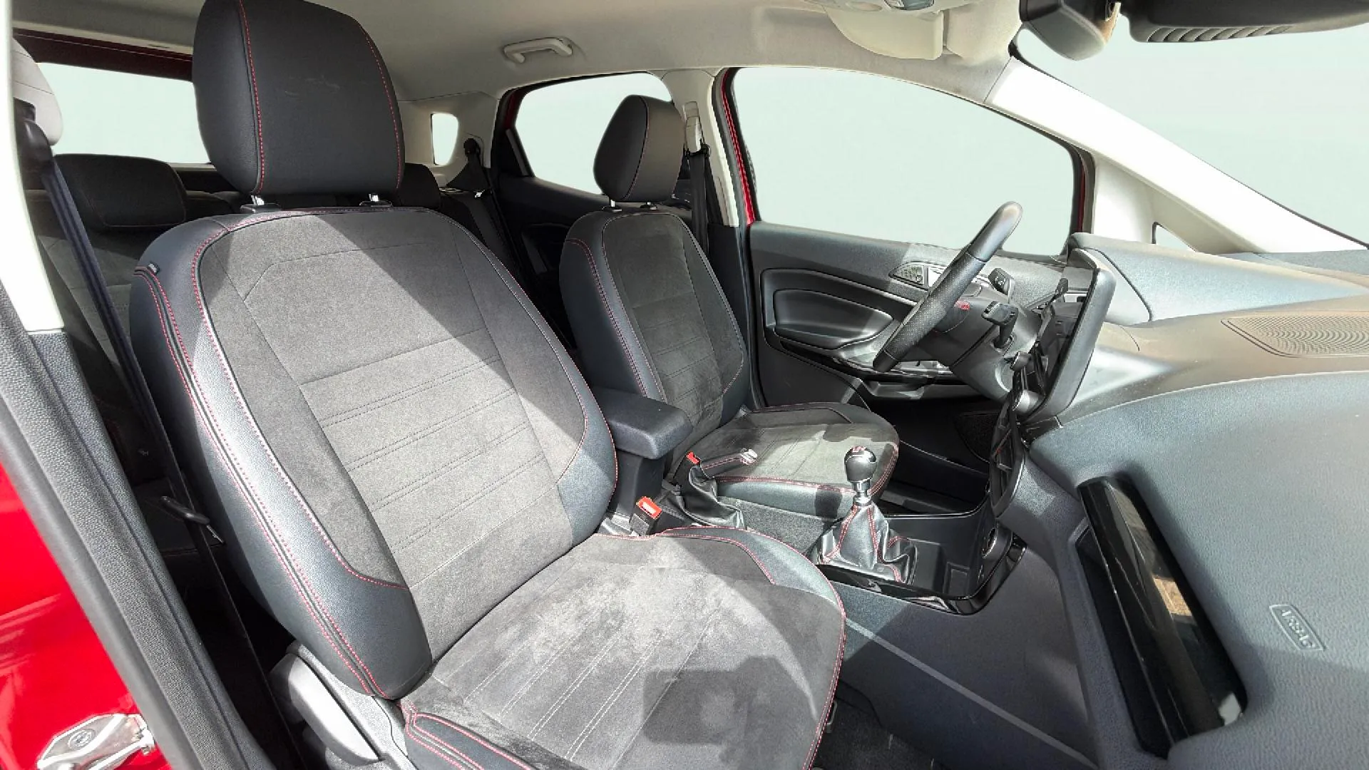 Ford EcoSport 1.0T EcoBoost ST Line - foto 16