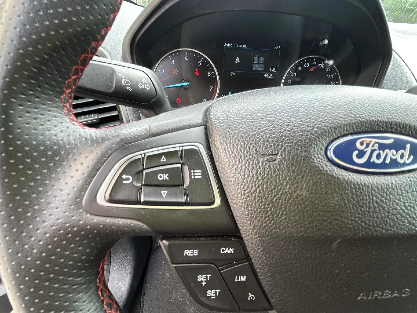 Ford EcoSport 1.0T EcoBoost ST Line - foto 21