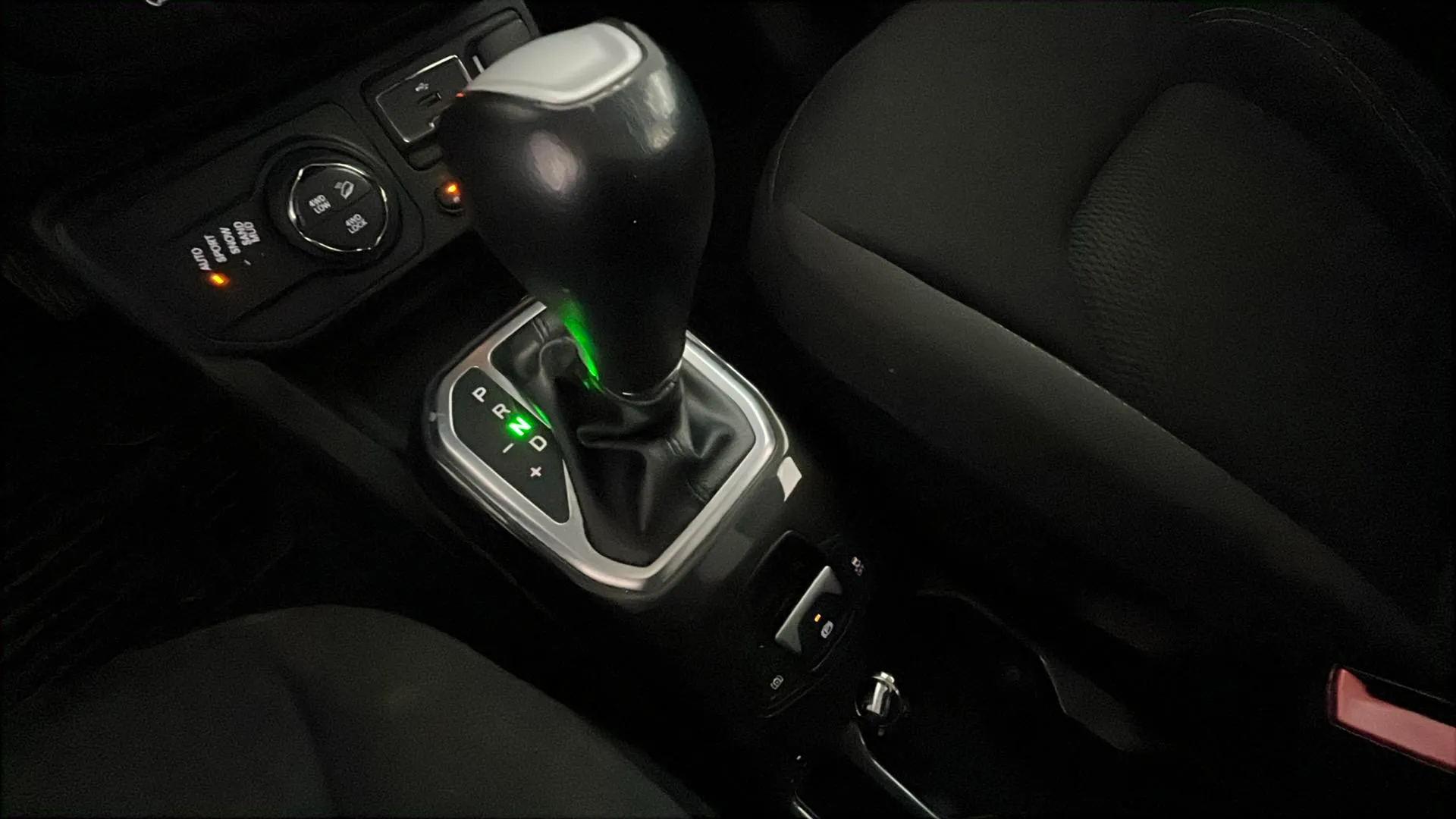 Jeep Renegade Limited 1.3 PHEV AWD - foto 30
