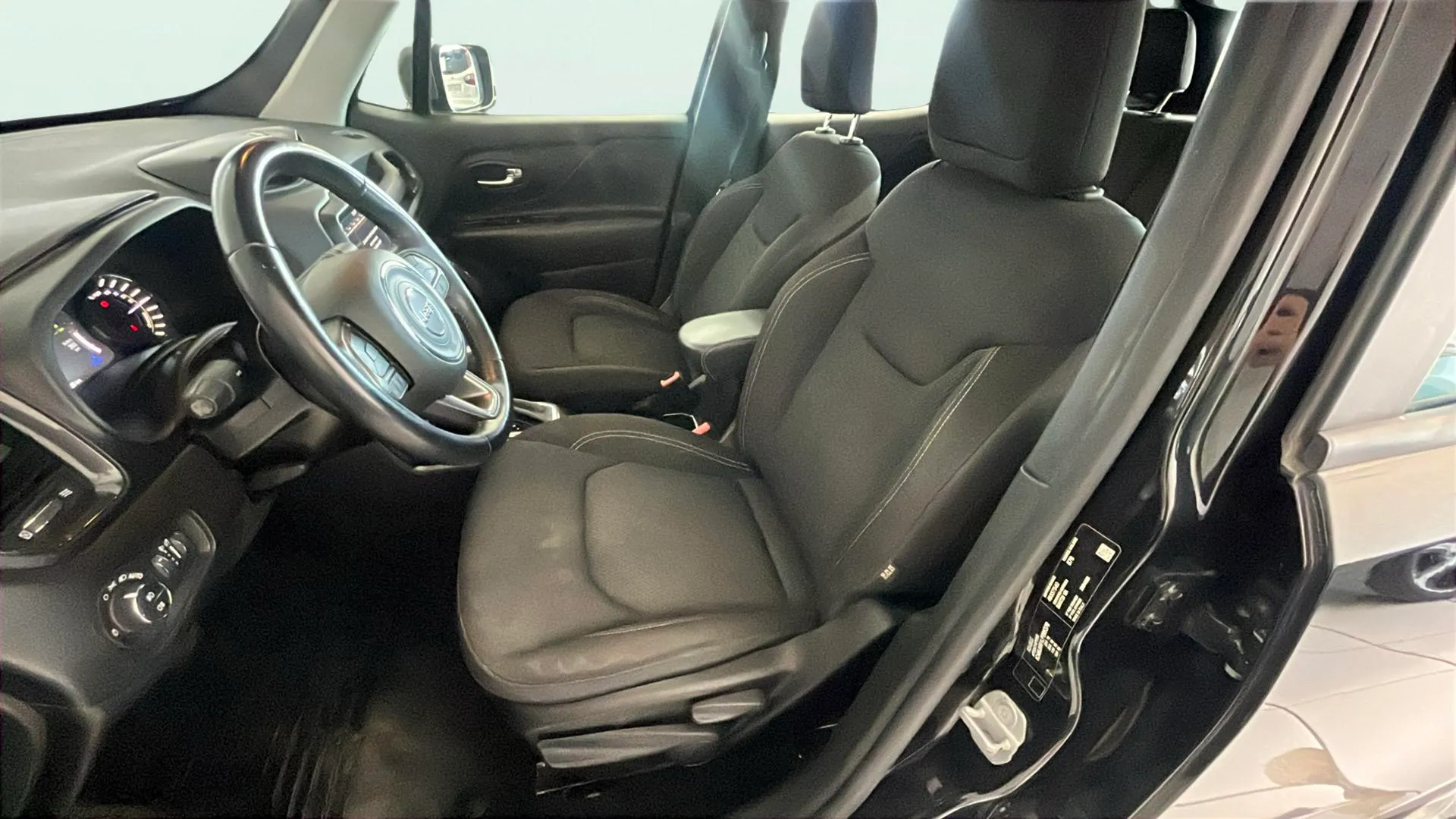 Jeep Renegade Limited 1.3 PHEV AWD - foto 12