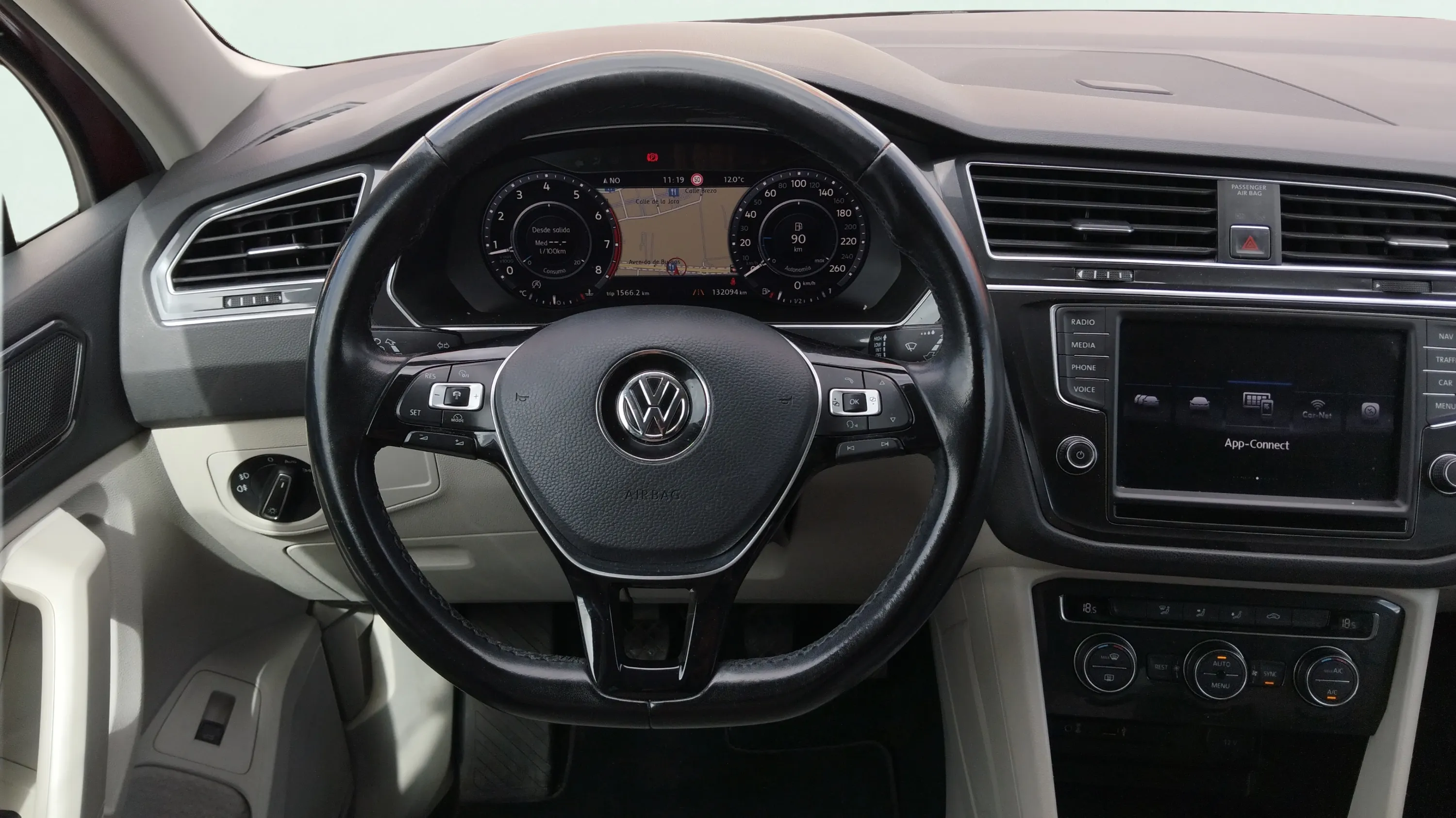 Volkswagen Tiguan Advance 1.4 ACT TSI BMT - foto 14