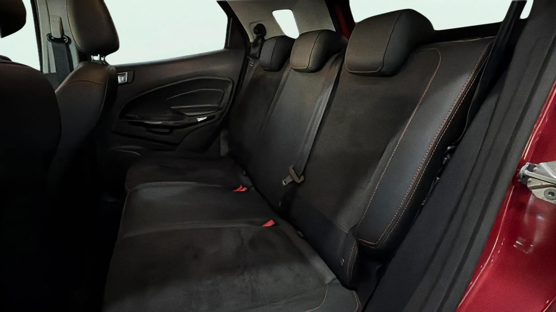 Ford EcoSport 1.0T EcoBoost ST Line - foto 17