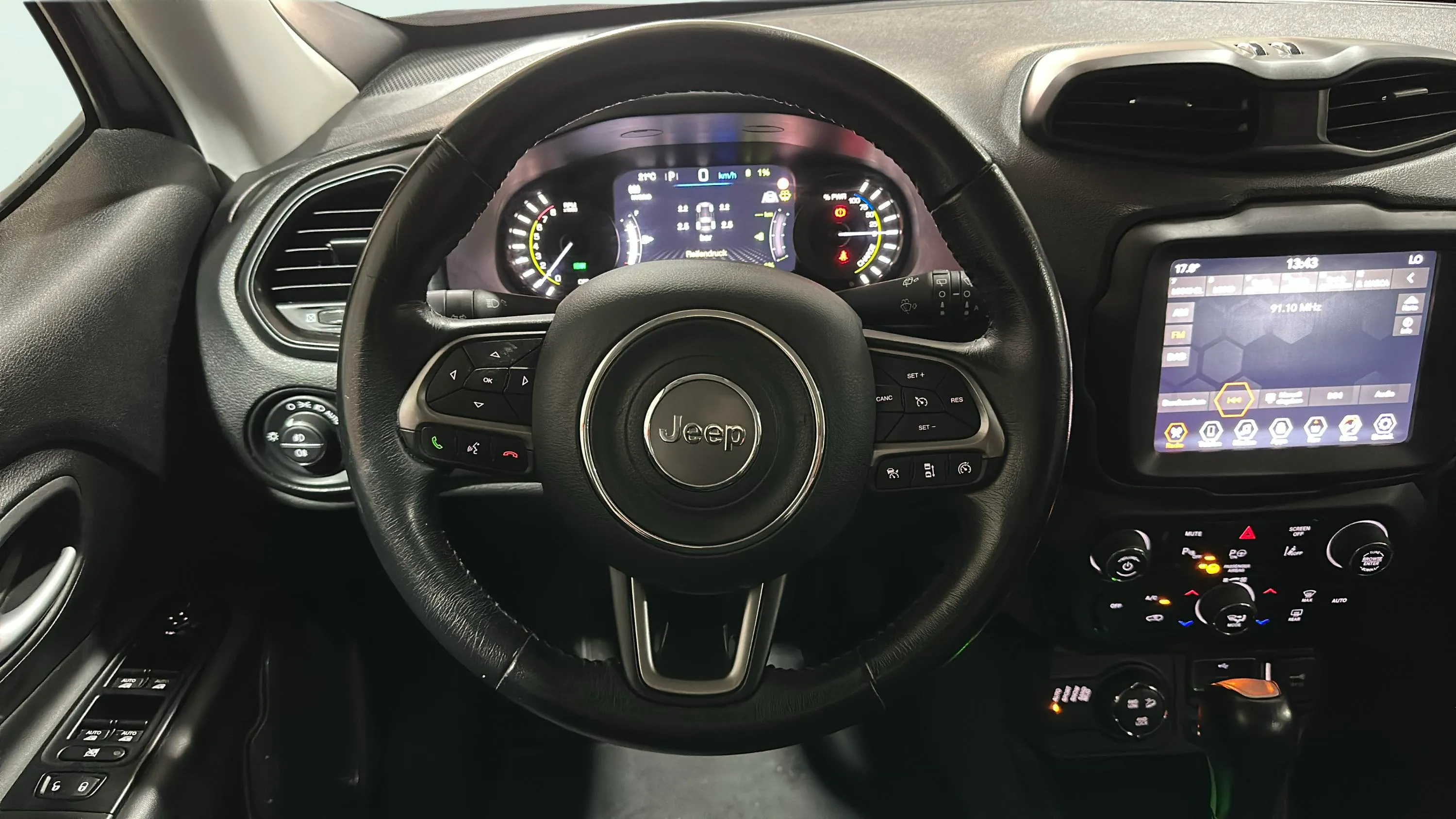 Jeep Renegade Limited 1.3 PHEV AWD - foto 12