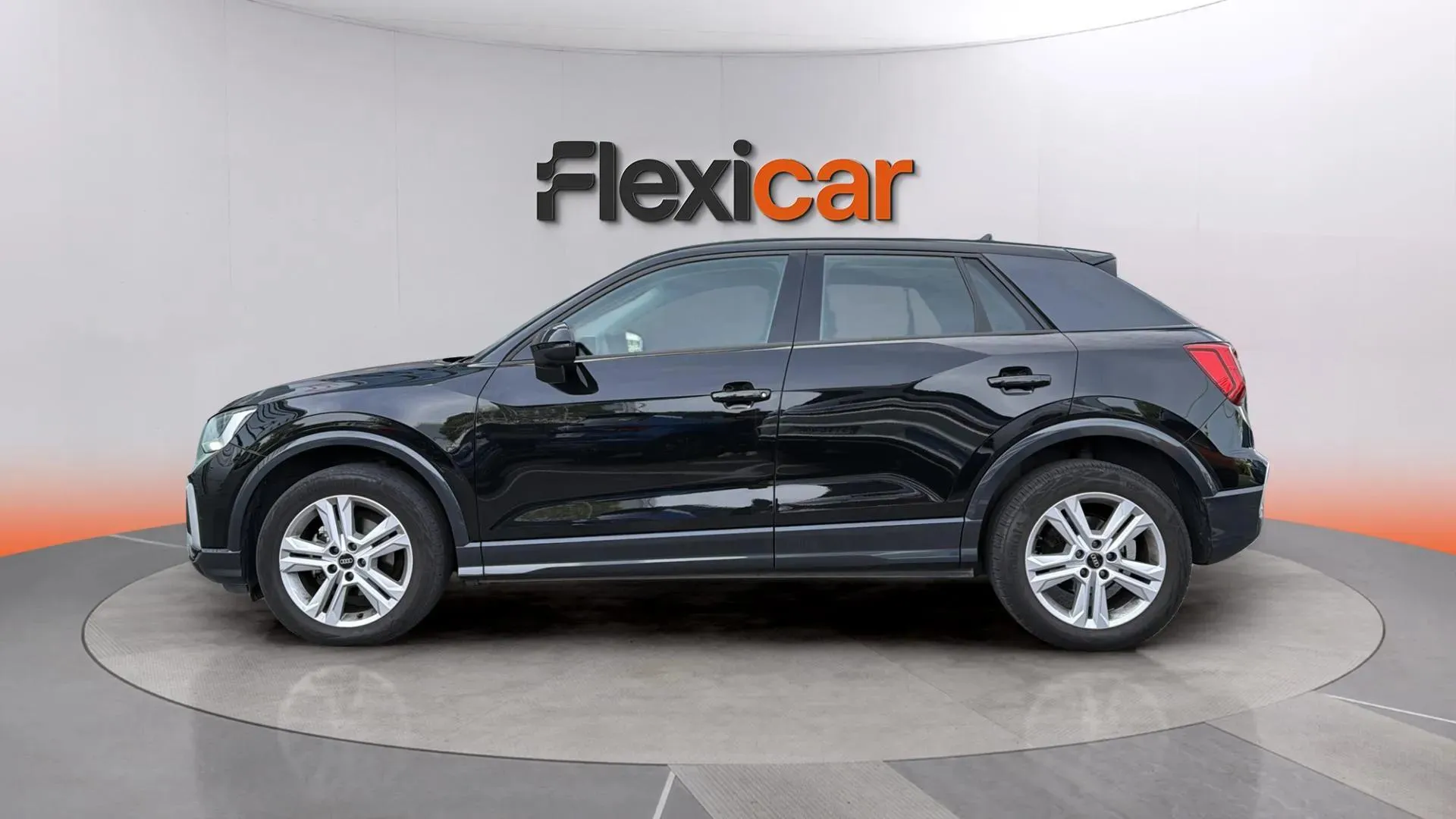 Audi Q2 30 TDI S tronic - foto 4