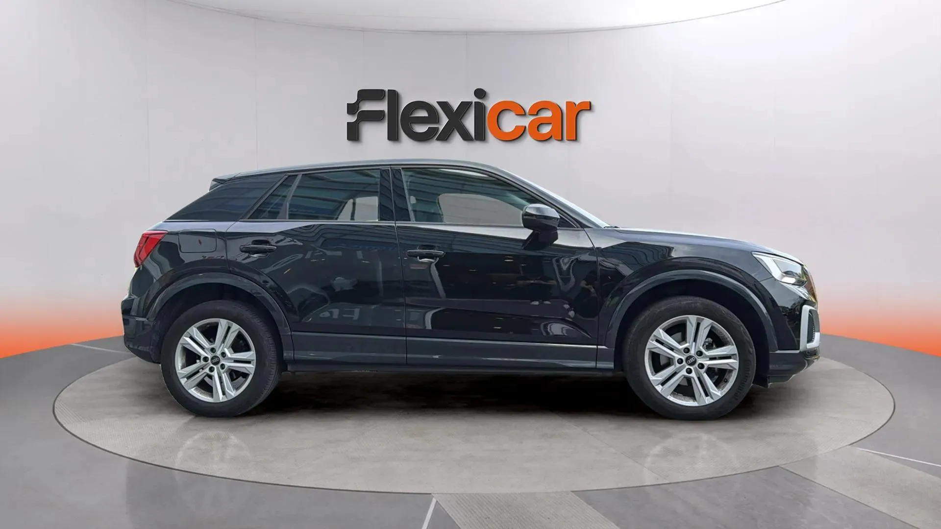 Audi Q2 30 TDI S tronic - foto 8