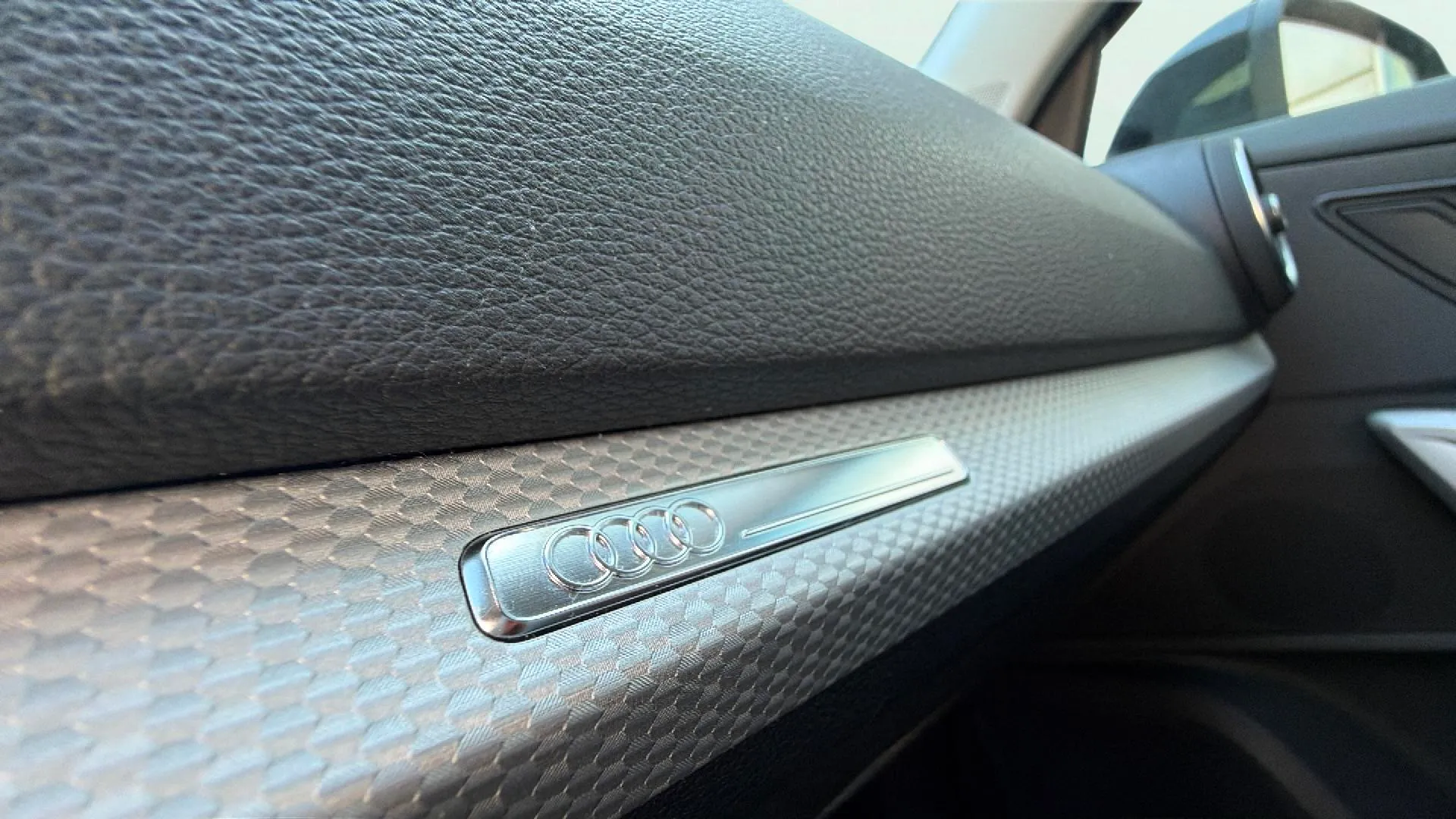 Audi Q2 30 TDI S tronic - foto 23