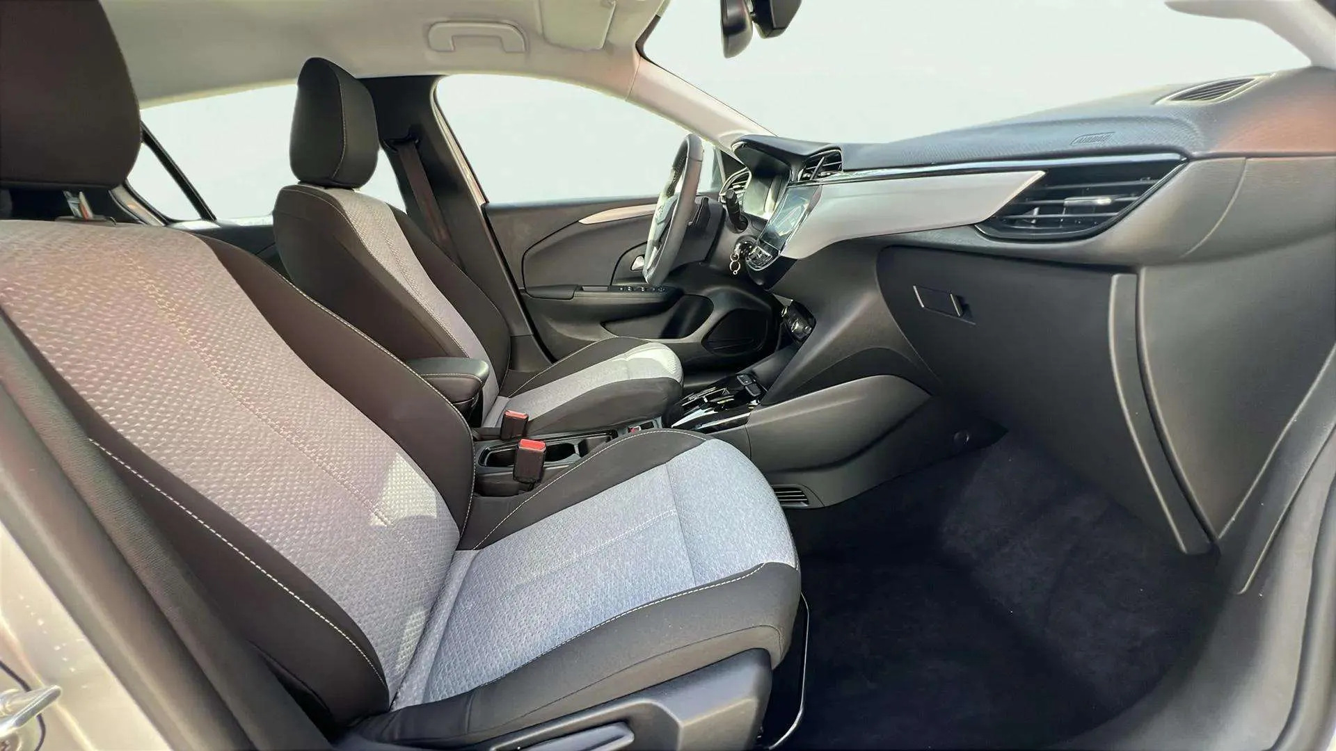 Opel Corsa - foto 12