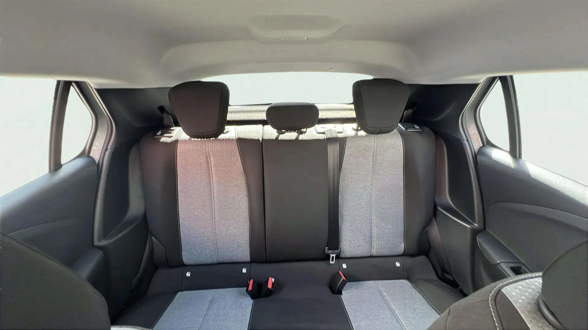 Opel Corsa - foto 14