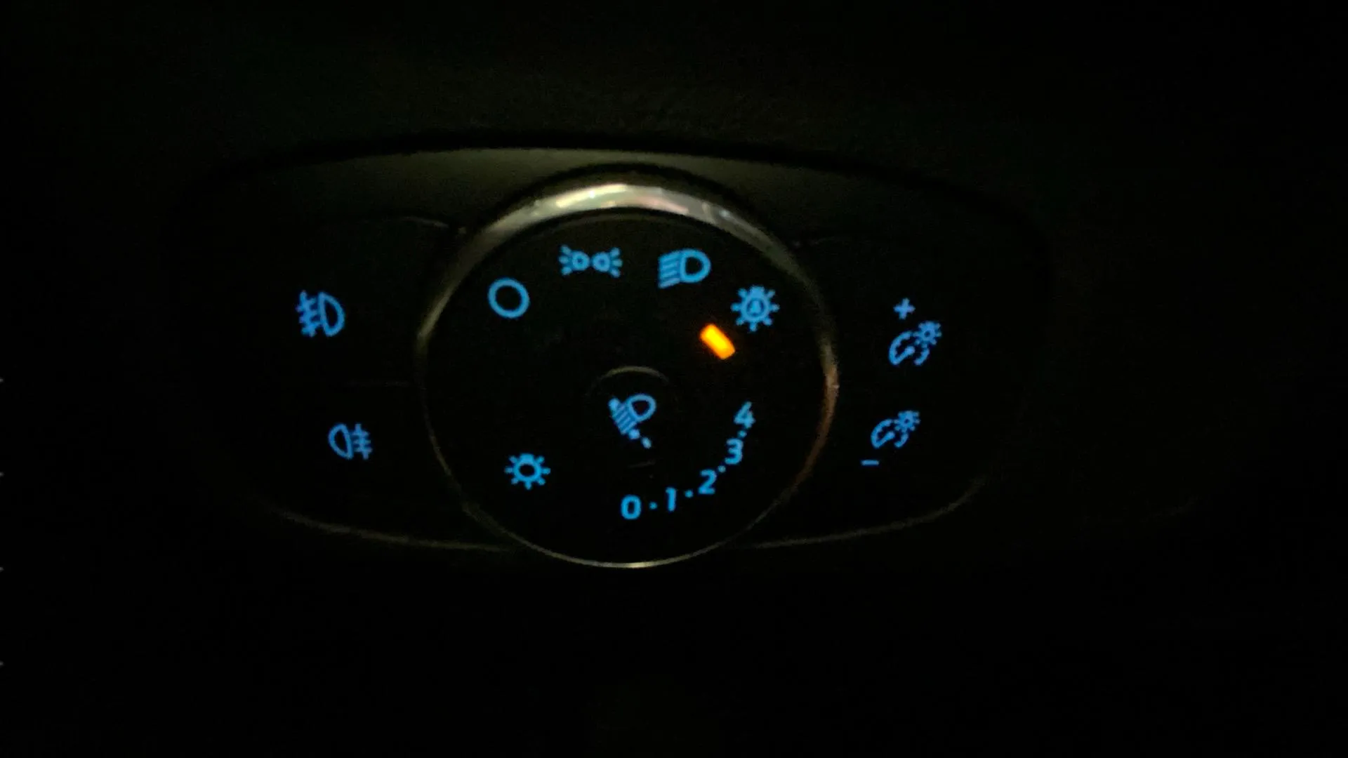 Ford Focus 1.0 EcoBoost MHEV Active - foto 35