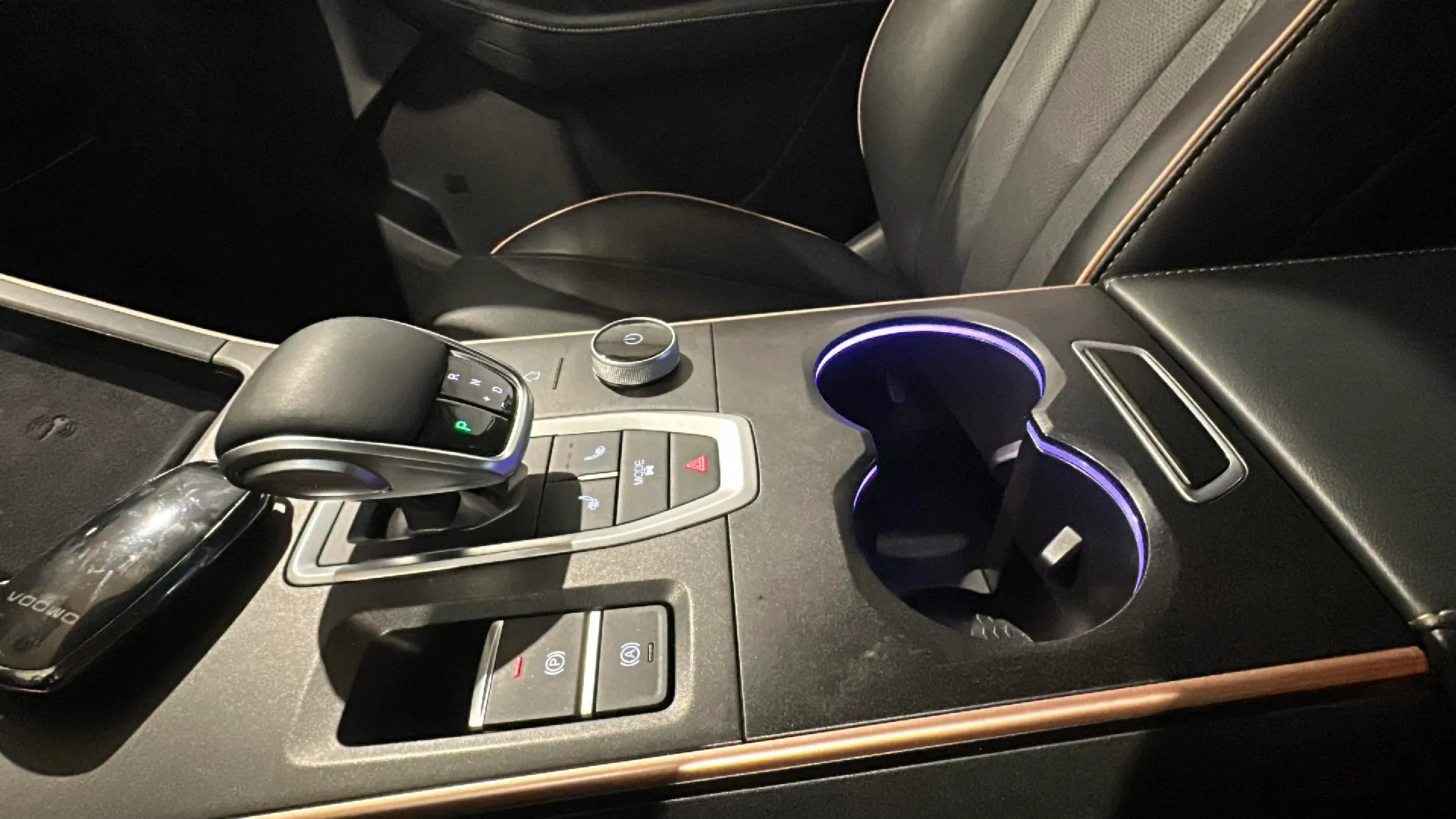 Omoda 5 1.6 T-GDi DCT Premium - foto 24