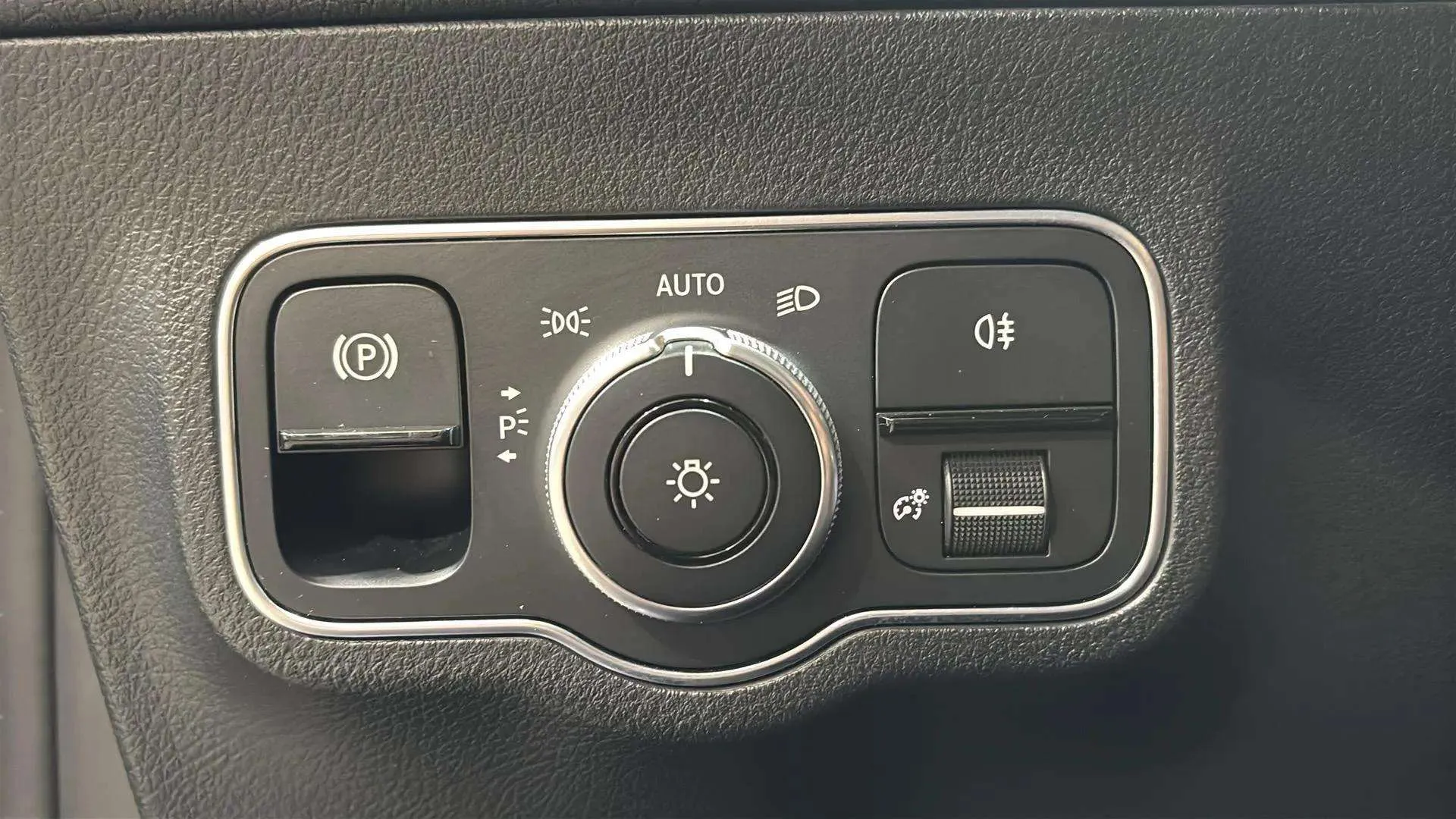 Mercedes-Benz Clase B B 200 d - foto 18