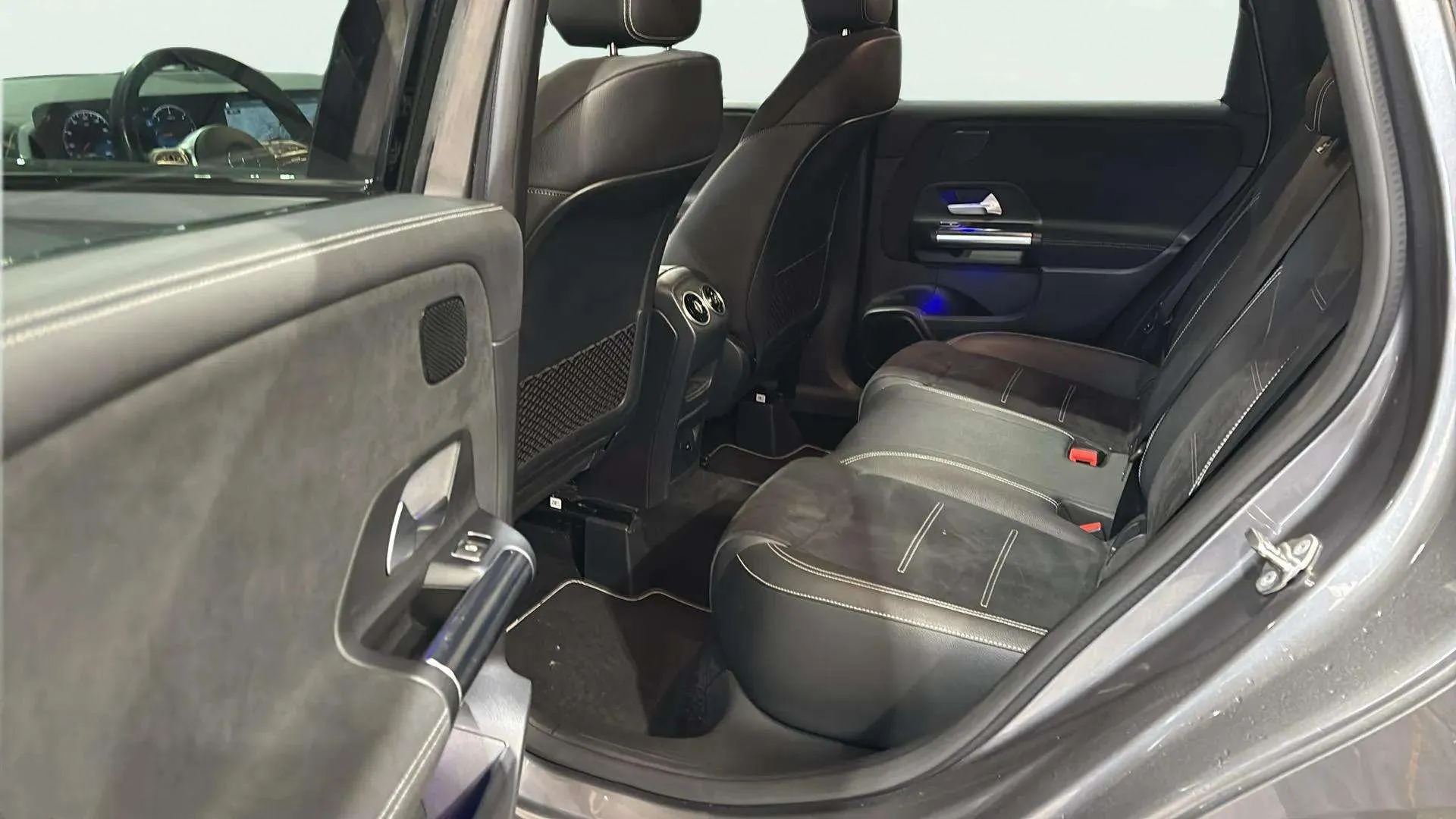 Mercedes-Benz Clase B B 200 d - foto 22