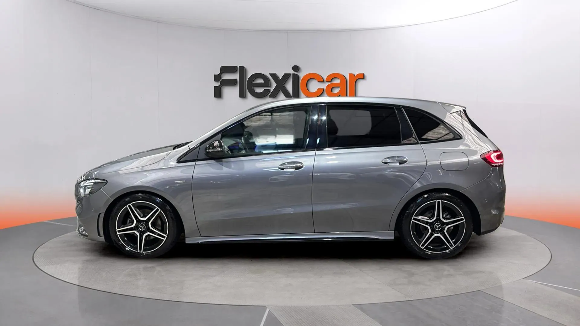 Mercedes-Benz Clase B B 200 d - foto 4