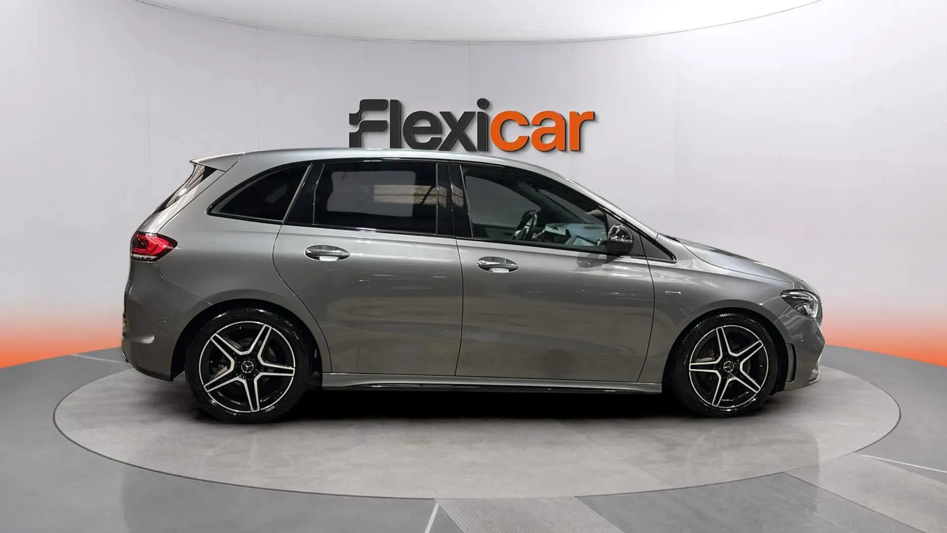 Mercedes-Benz Clase B B 200 d - foto 8