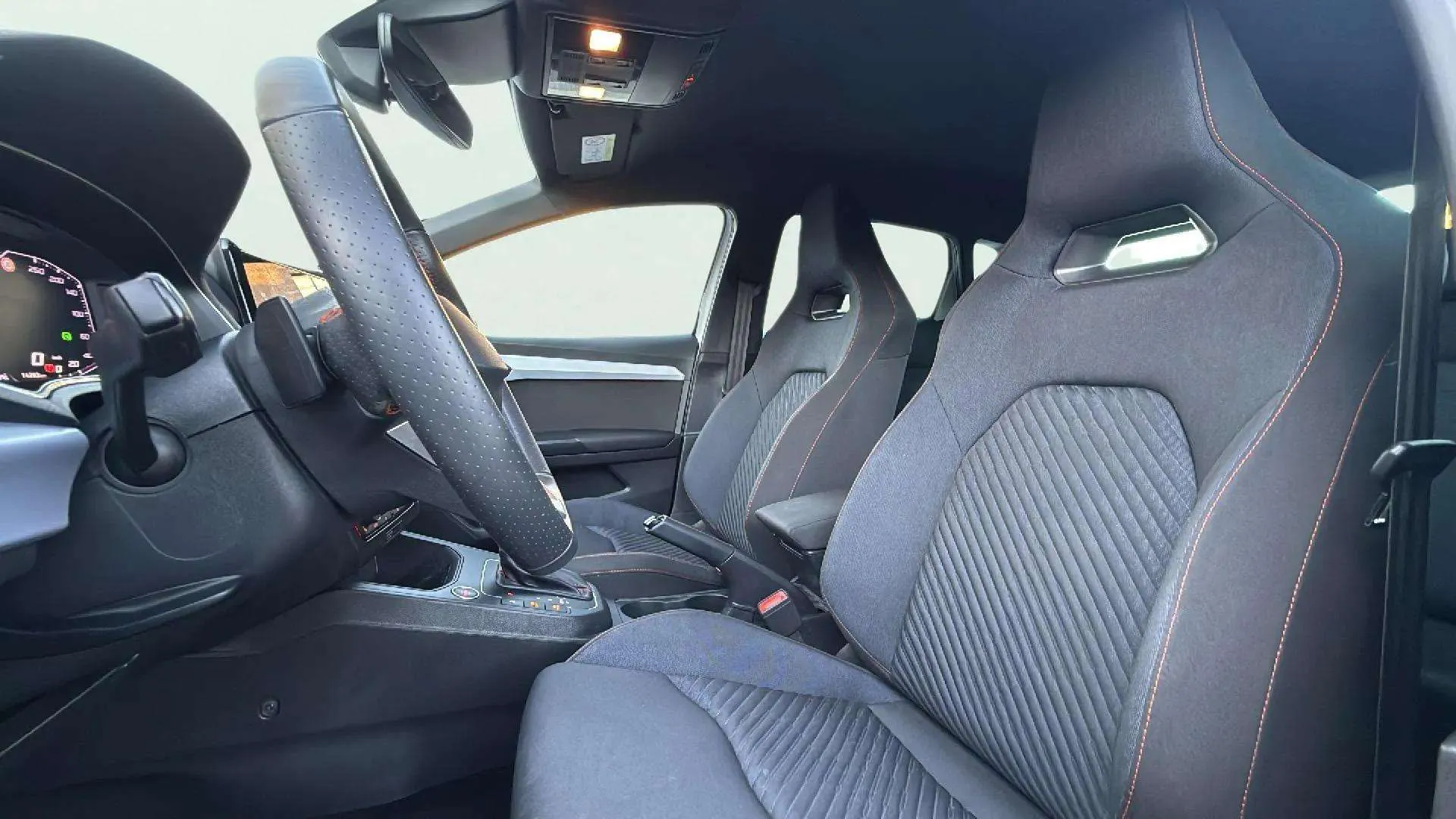 SEAT Ibiza 1.5 TSI DSG FR Salta - foto 25