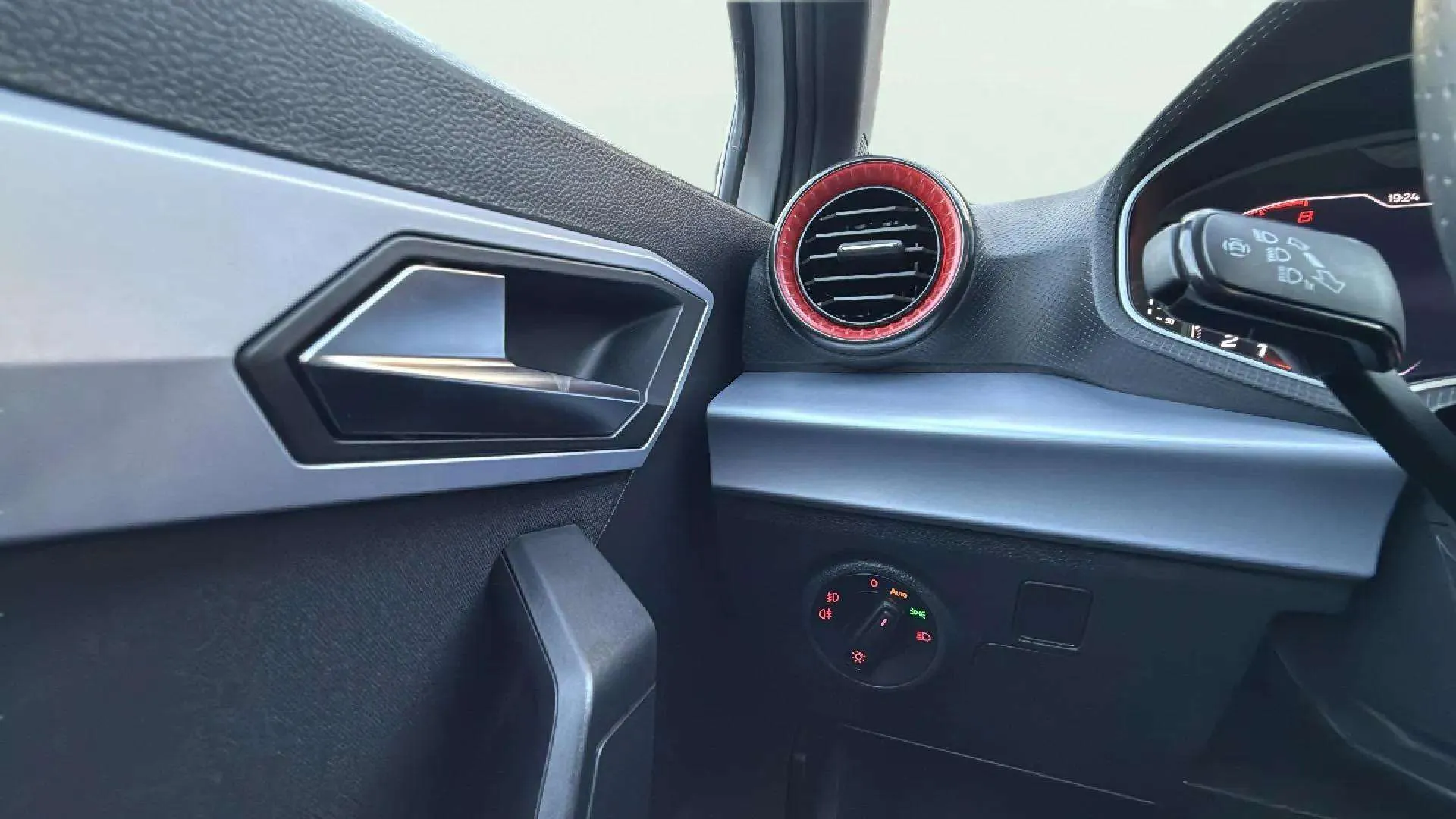 SEAT Ibiza 1.5 TSI DSG FR Salta - foto 13