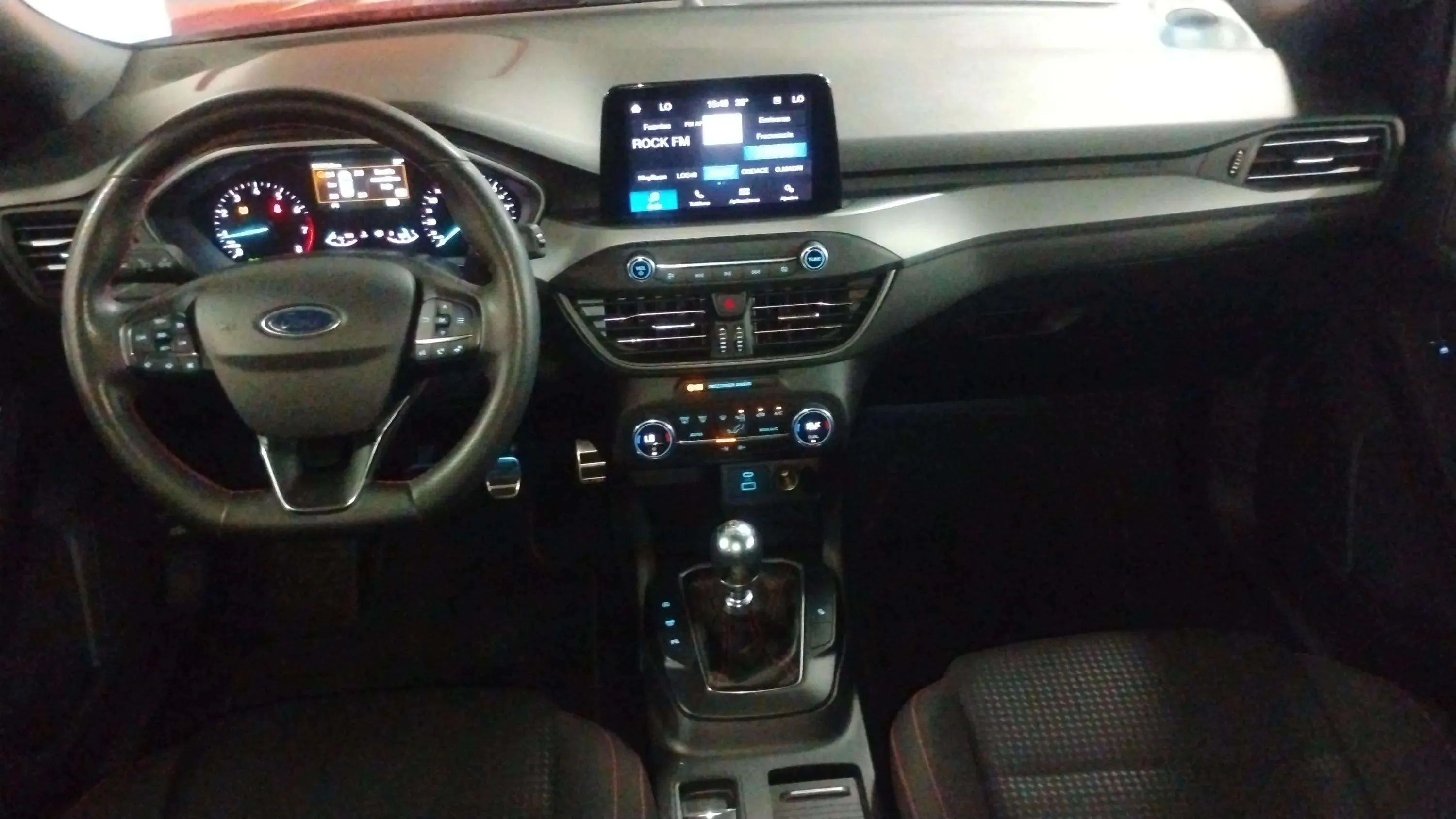 Ford Focus 1.0 EcoBoost MHEV ST-Line Style SIP - foto 16