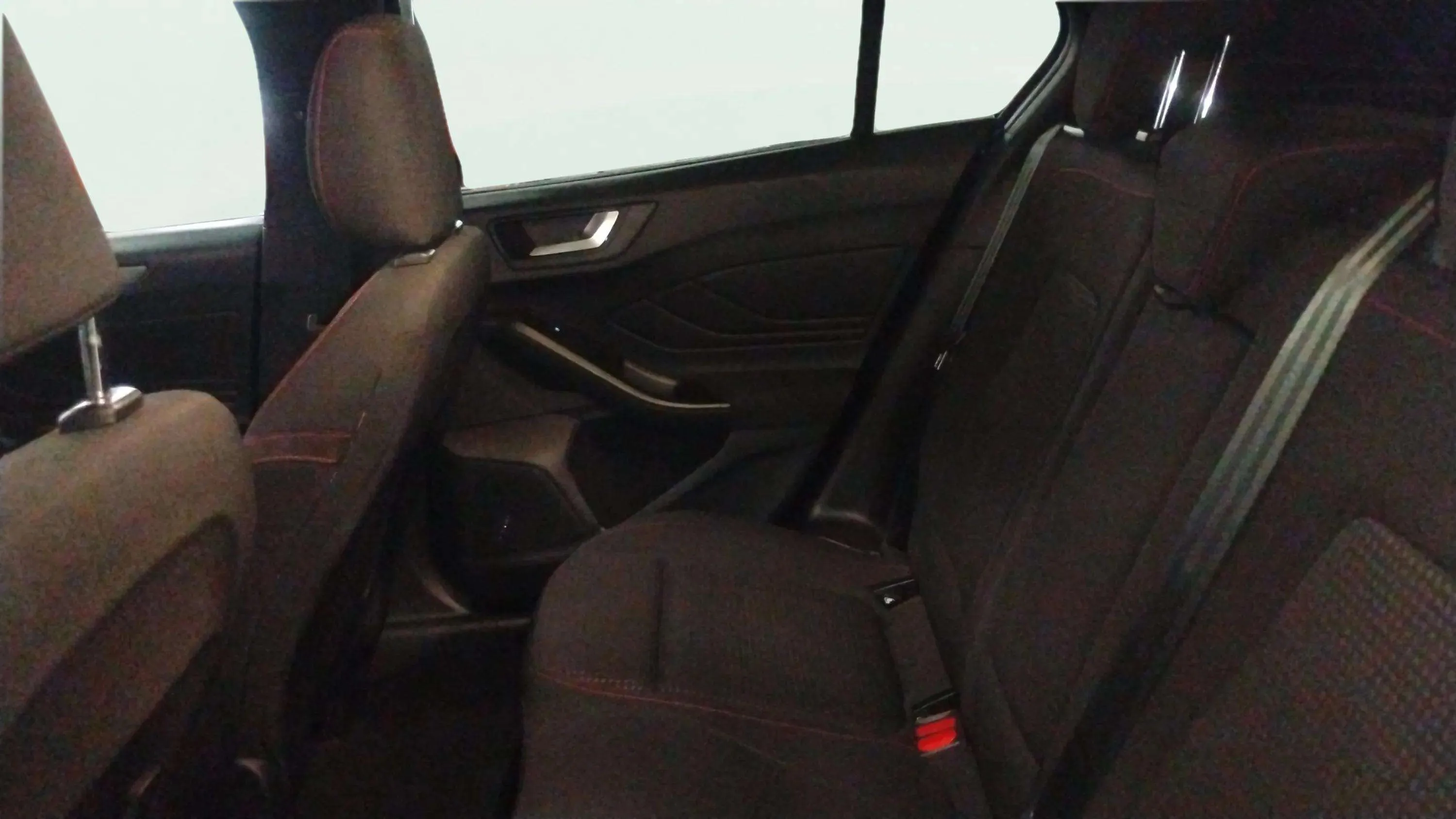 Ford Focus 1.0 EcoBoost MHEV ST-Line Style SIP - foto 11