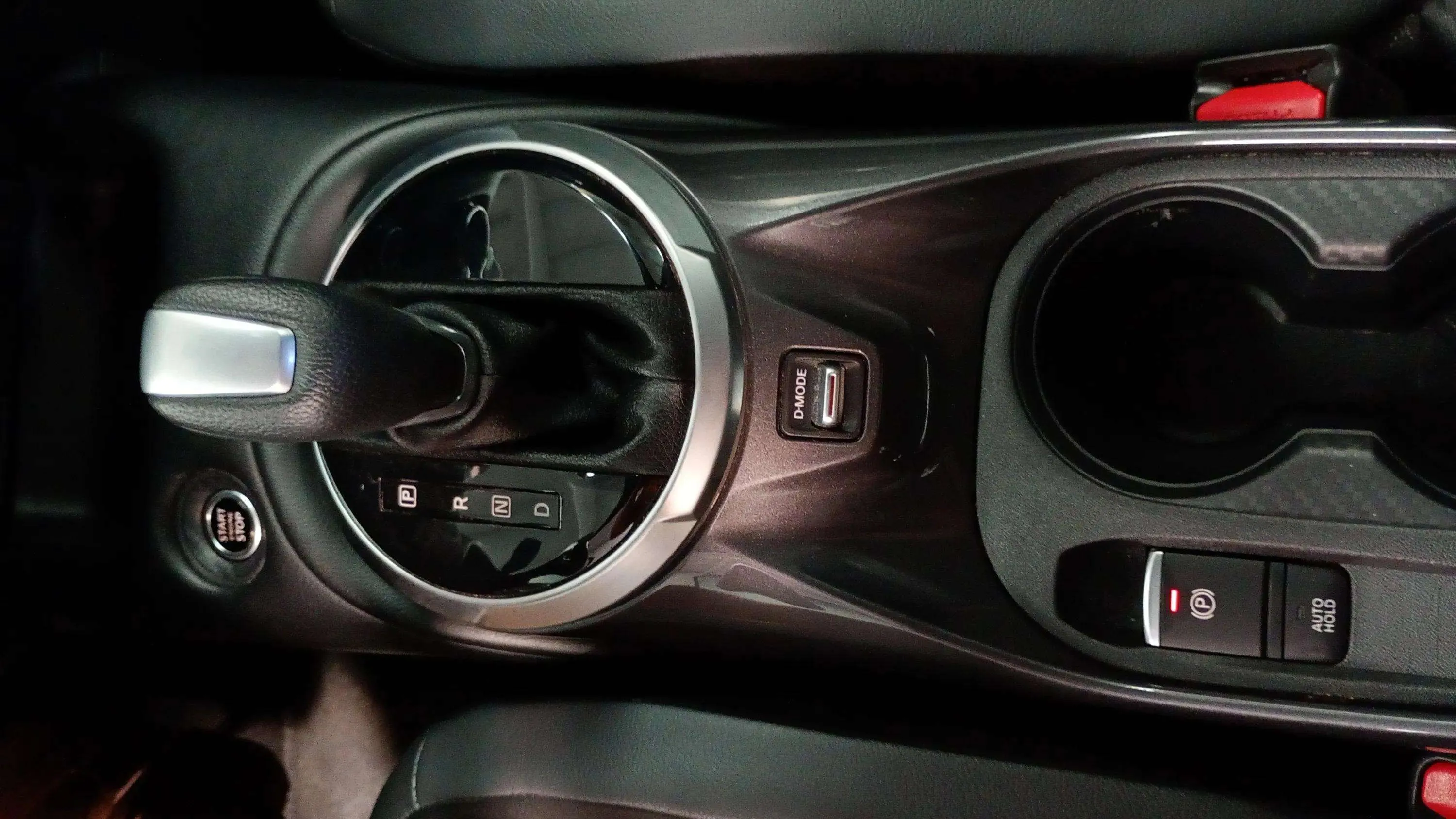 Nissan Juke DIG-T DCT N-Connecta - foto 18
