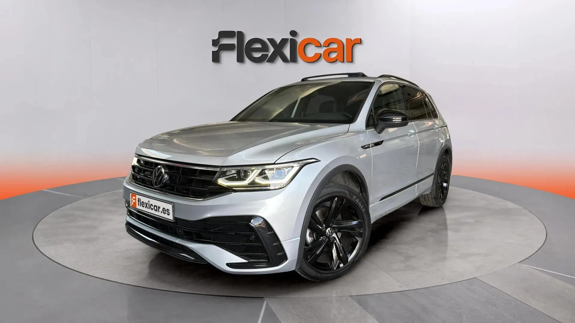 Volkswagen Tiguan R-Line 2.0 TDI DSG - foto 2