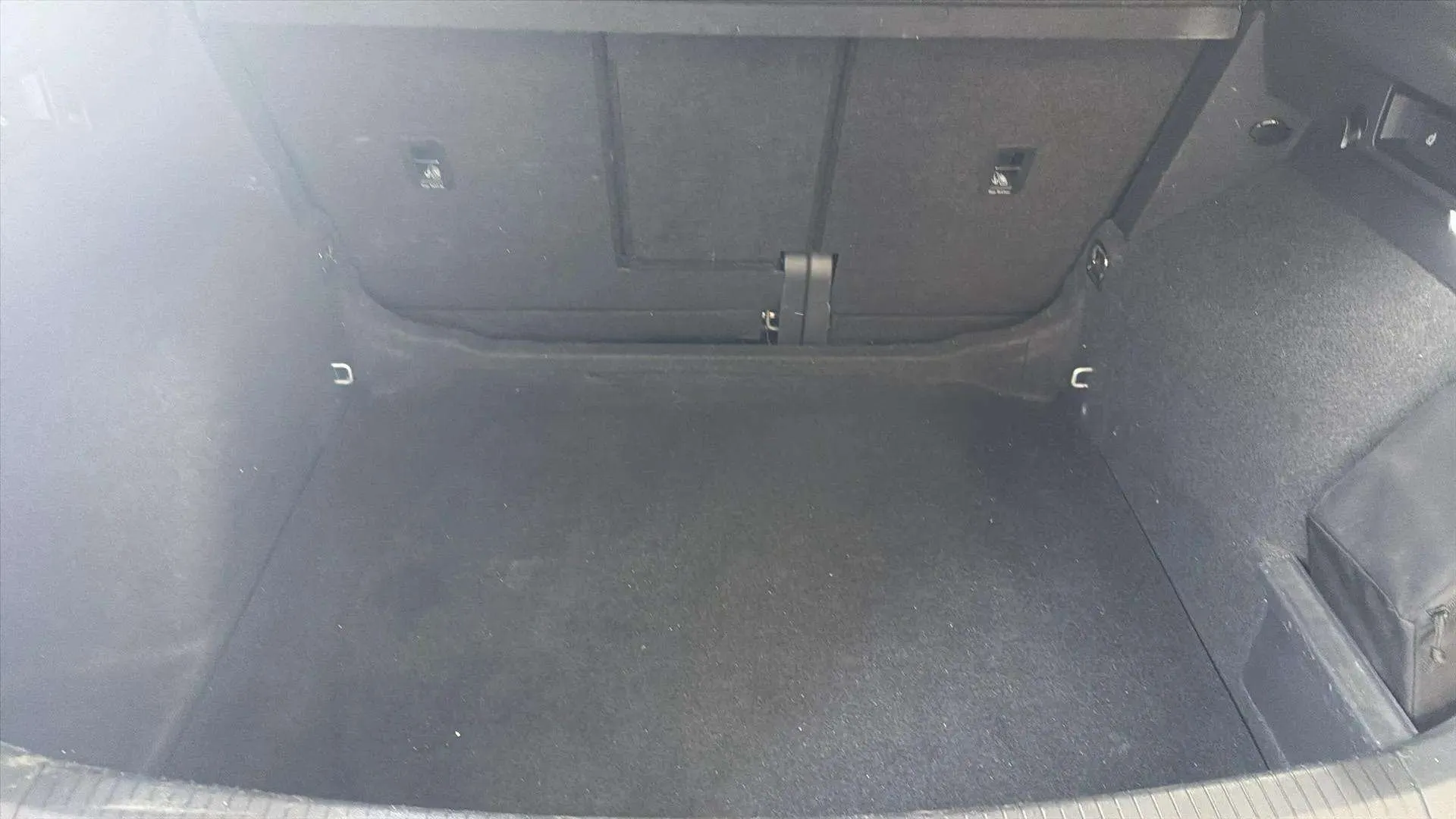 Volkswagen Tiguan R-Line 2.0 TDI DSG - foto 29