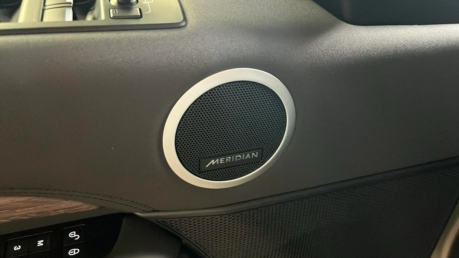 Land Rover Discovery 2.0 I4 SD4 SE - foto 22