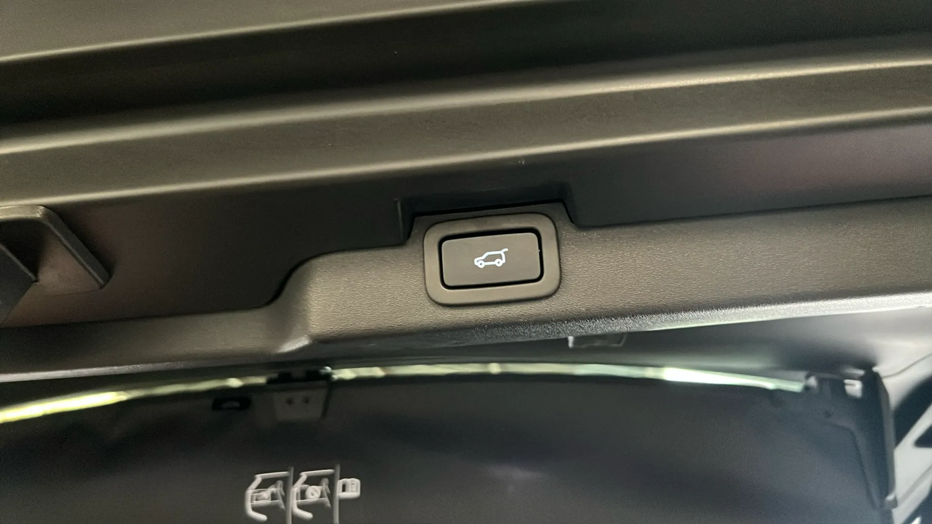 Land Rover Discovery 2.0 I4 SD4 SE - foto 15