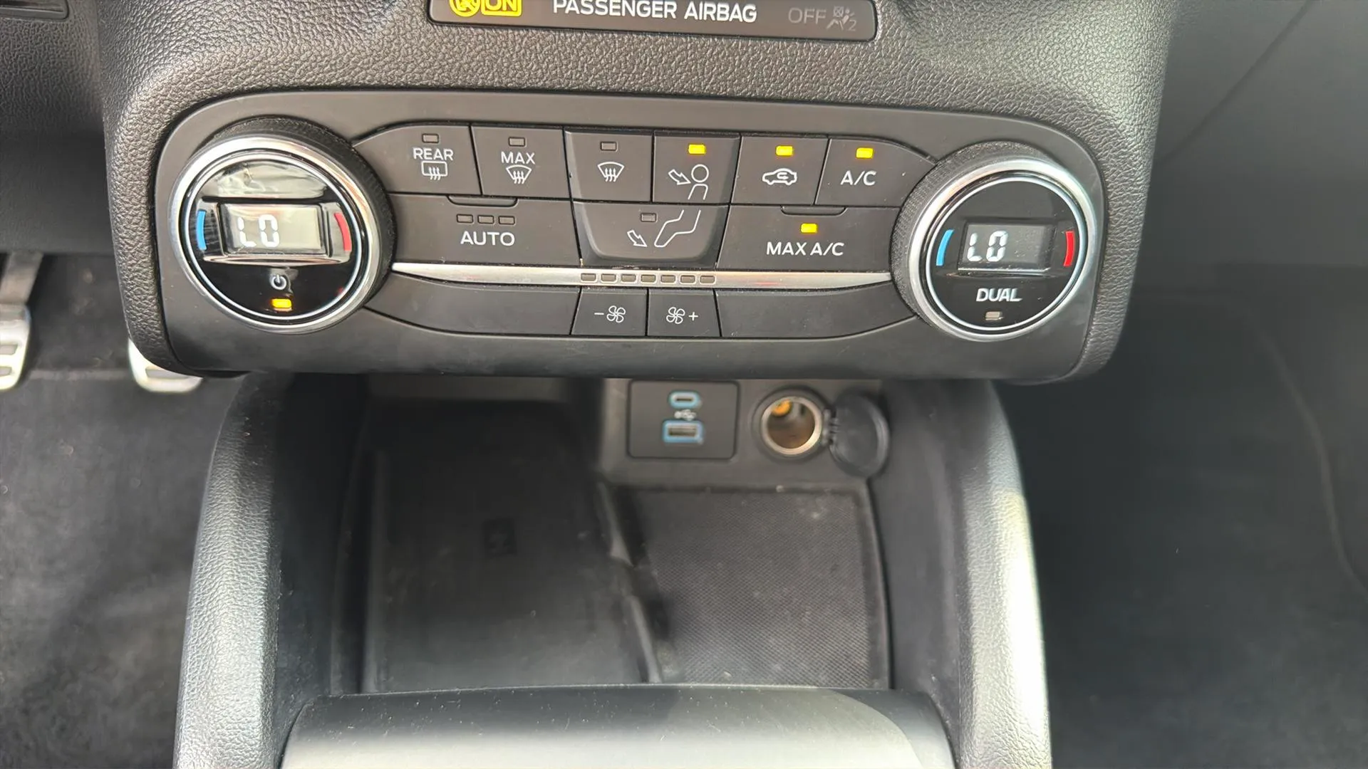 Ford Focus 1.0 EcoBoost MHEV ST-Line Style SIP - foto 13