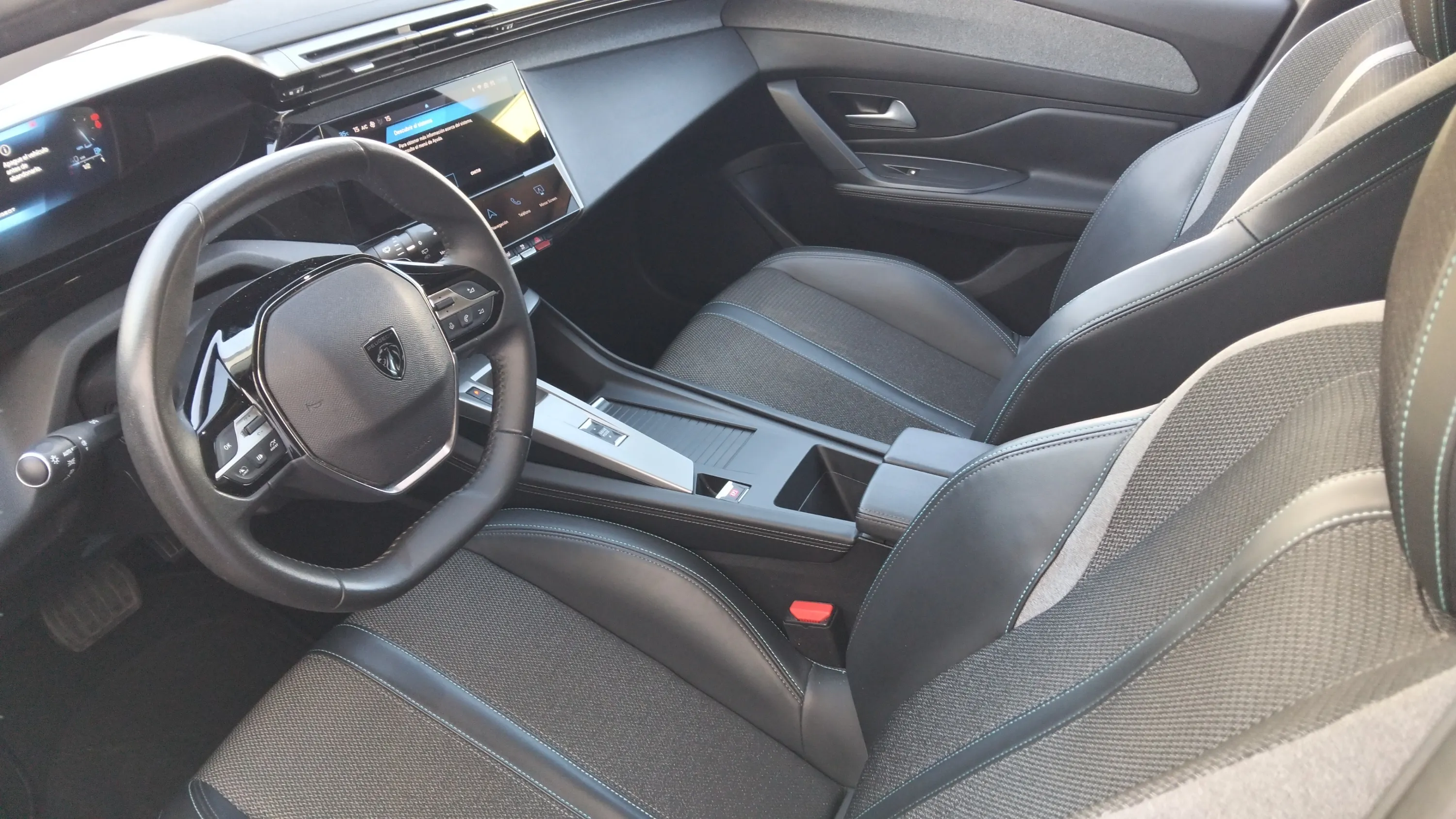 Peugeot 308 Allure BlueHDi 130 EAT8 - foto 9
