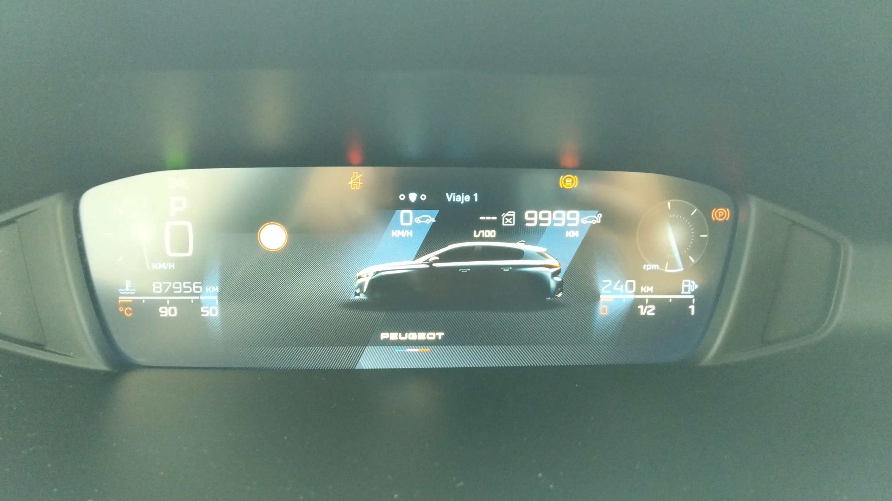 Peugeot 308 Allure BlueHDi 130 EAT8 - foto 14