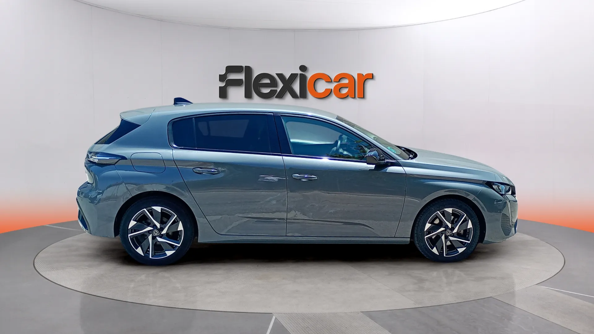 Peugeot 308 Allure BlueHDi 130 EAT8 - foto 2