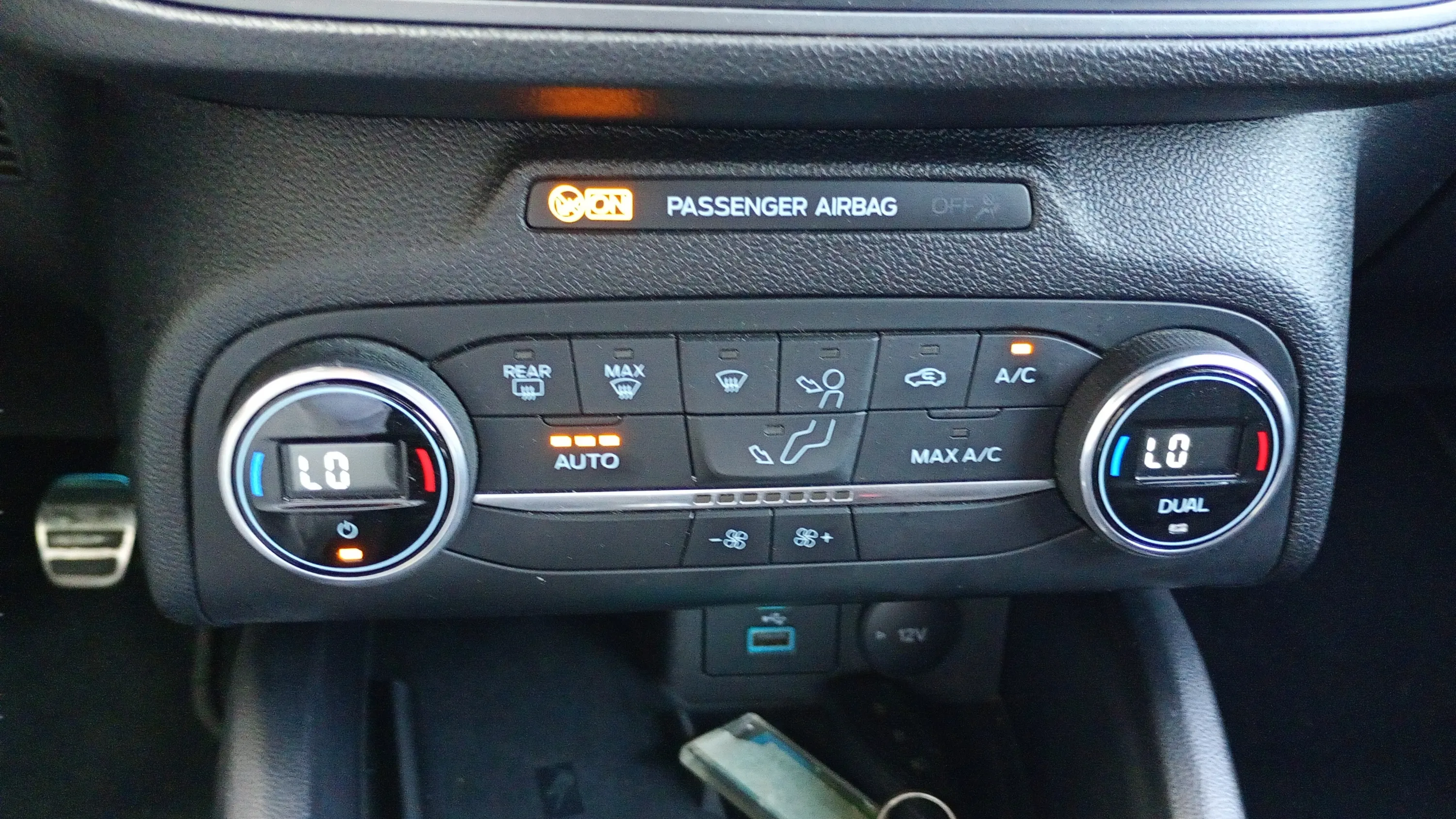 Ford Focus 1.0 EcoBoost MHEV ST-Line Style SIP - foto 19