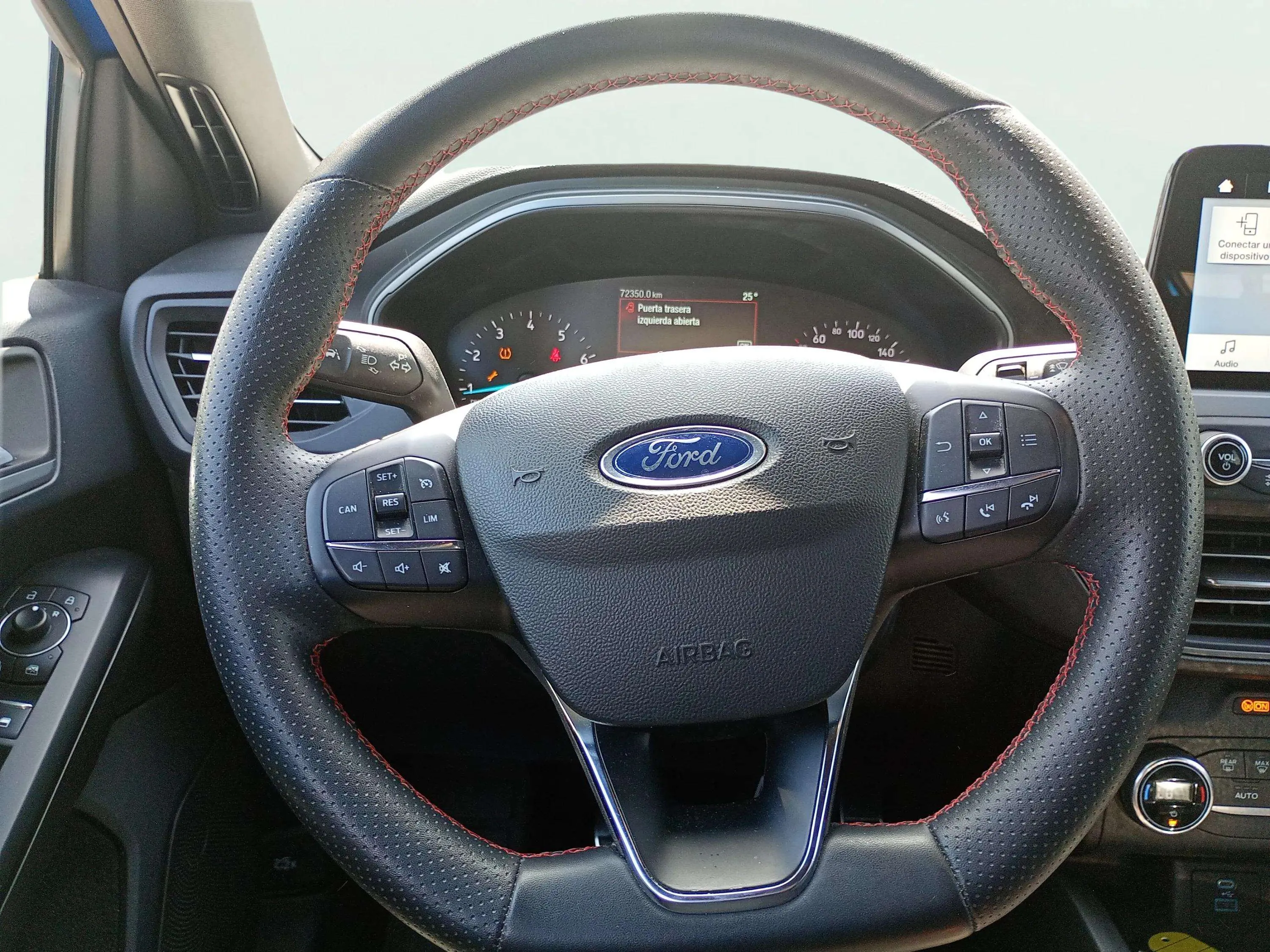 Ford Focus 1.0 EcoBoost MHEV ST-Line Design SIP - foto 7