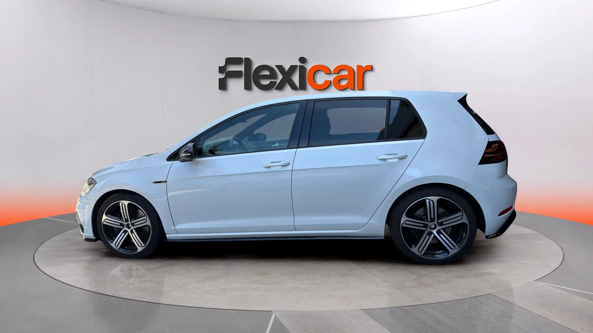 Volkswagen Golf R 2.0 TSI 4Motion DSG - foto 4