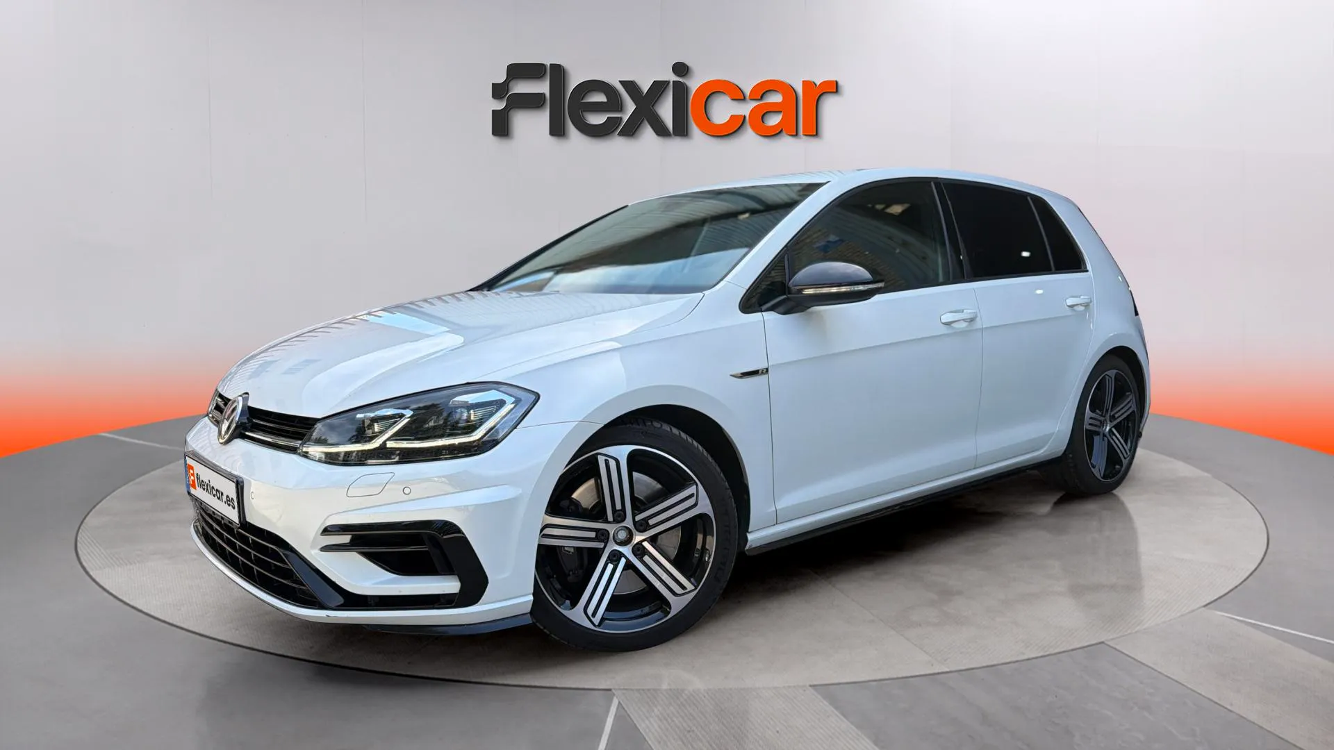 Volkswagen Golf R 2.0 TSI 4Motion DSG - foto 3