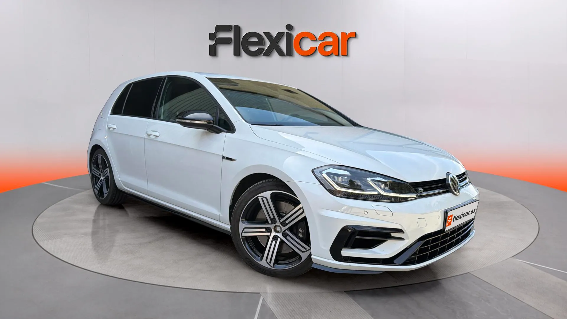 Volkswagen Golf R 2.0 TSI 4Motion DSG