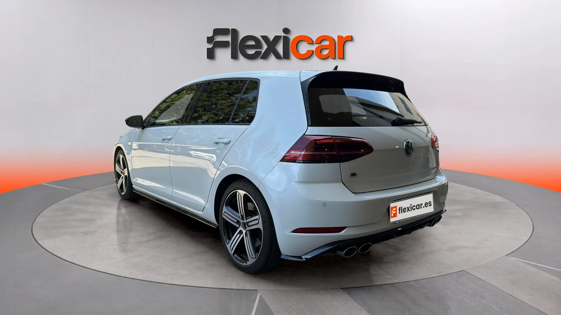 Volkswagen Golf R 2.0 TSI 4Motion DSG - foto 6