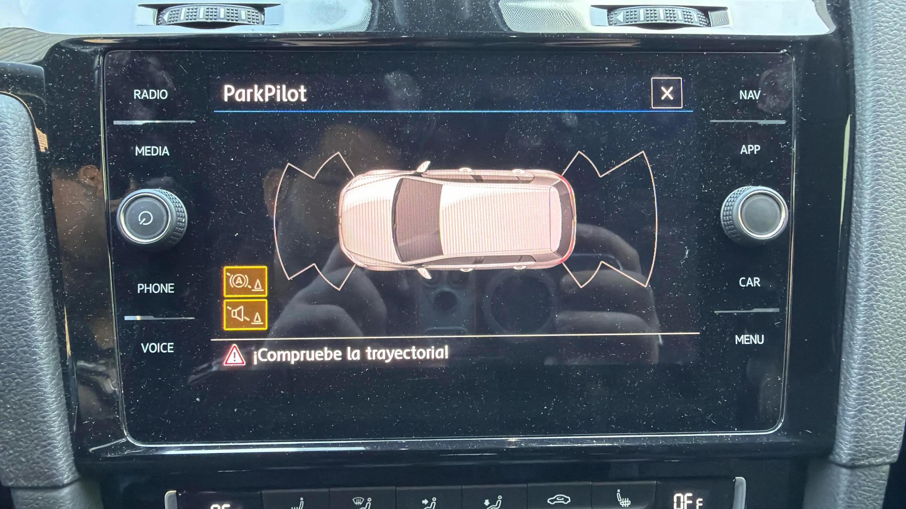 Volkswagen Golf R 2.0 TSI 4Motion DSG - foto 31
