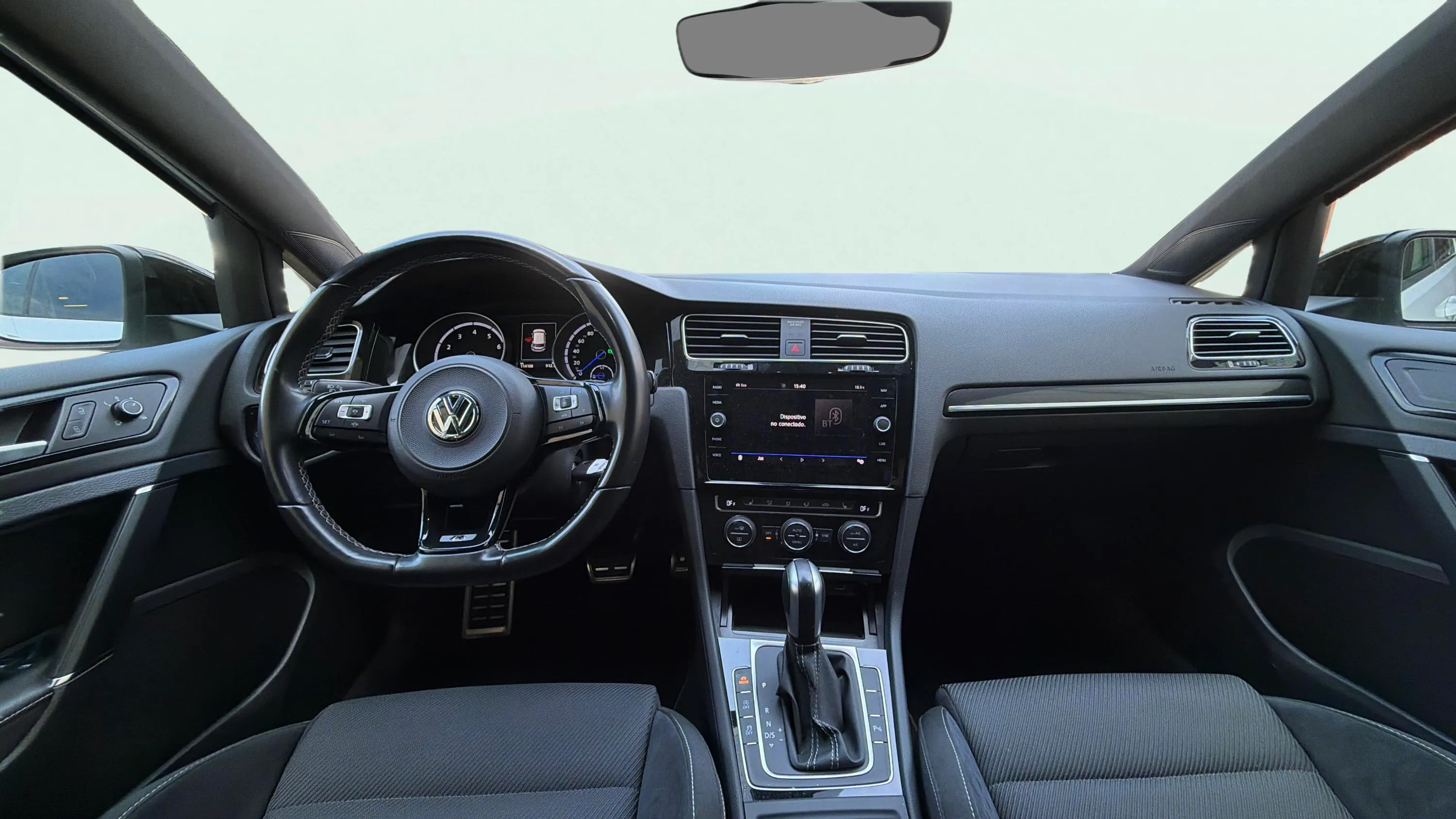 Volkswagen Golf R 2.0 TSI 4Motion DSG - foto 9