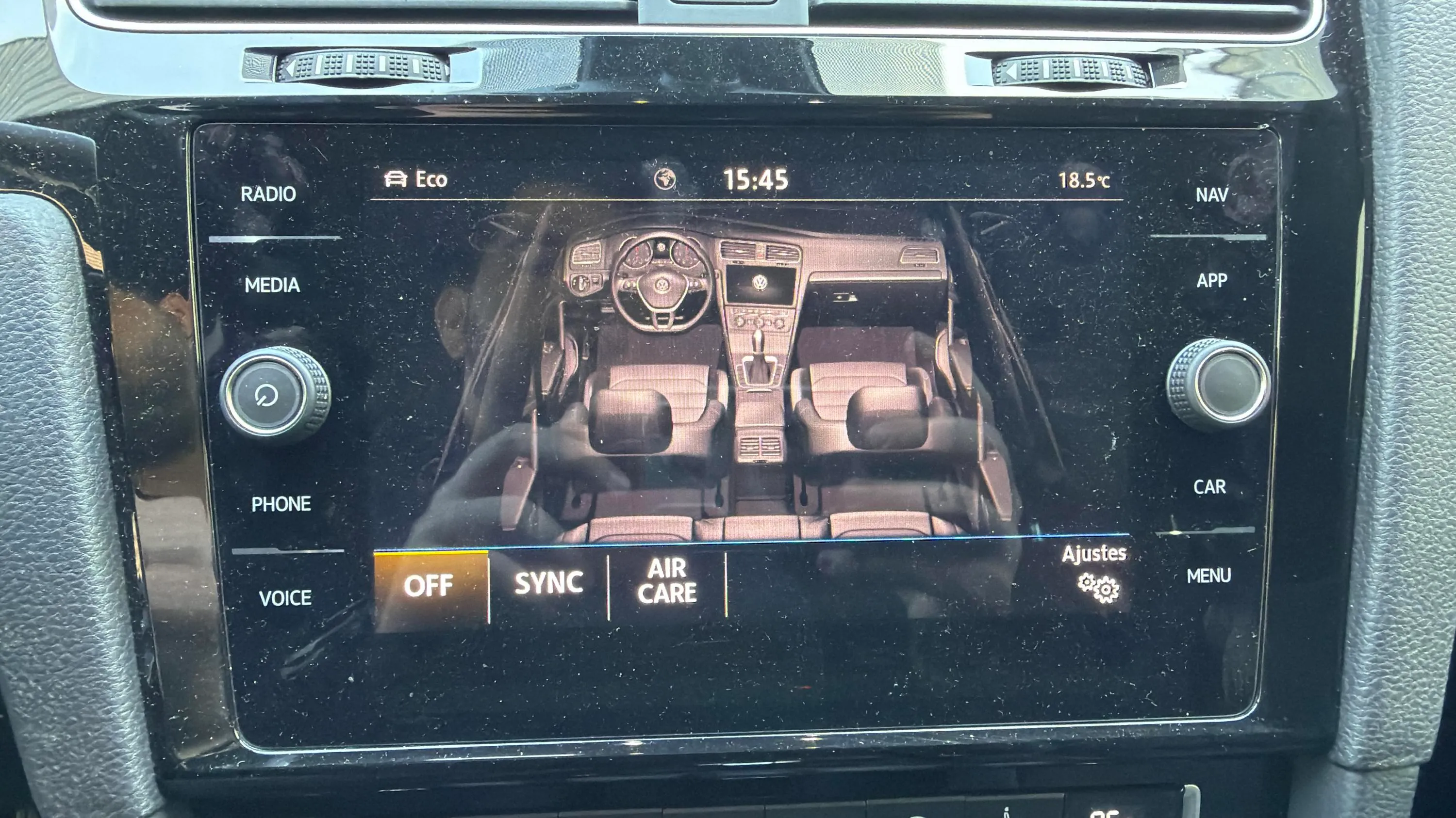 Volkswagen Golf R 2.0 TSI 4Motion DSG - foto 30