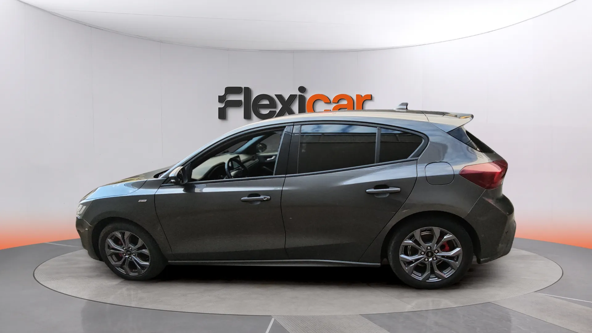 Ford Focus 1.0 EcoBoost MHEV ST-Line - foto 5