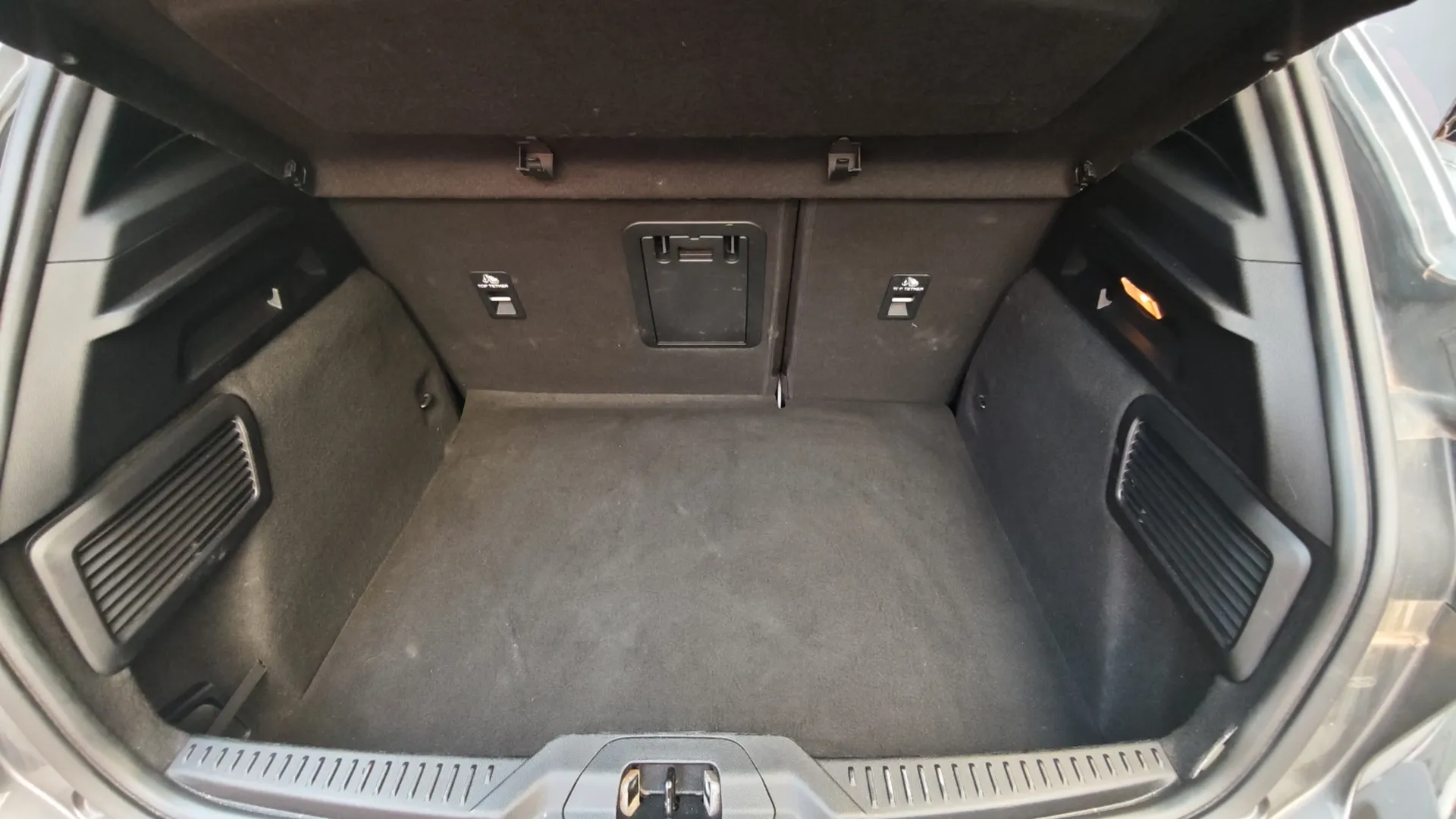 Ford Focus 1.0 EcoBoost MHEV ST-Line - foto 14