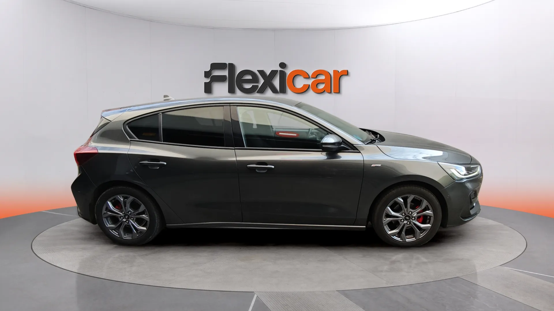 Ford Focus 1.0 EcoBoost MHEV ST-Line - foto 3