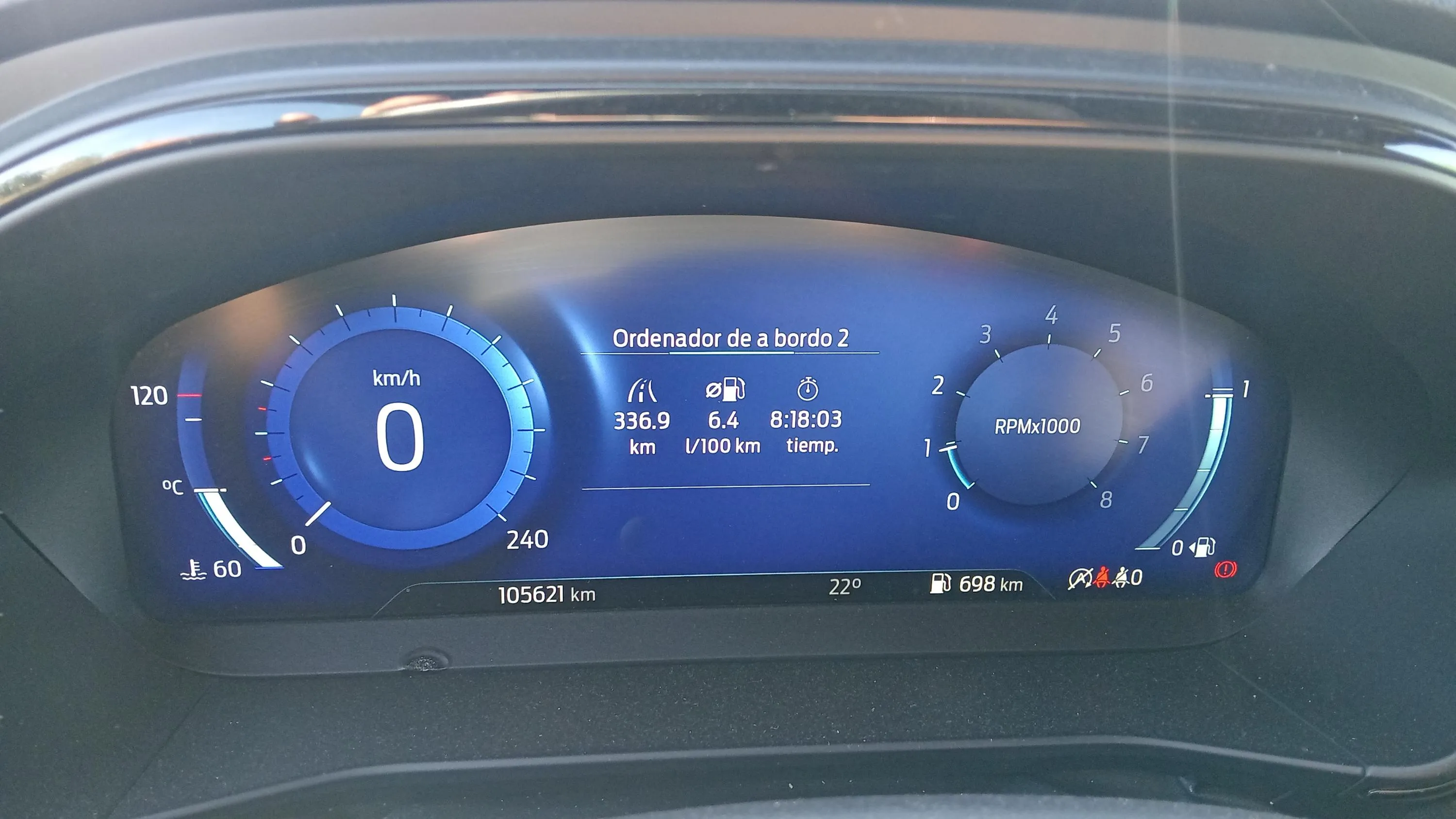 Ford Focus 1.0 EcoBoost MHEV ST-Line - foto 16
