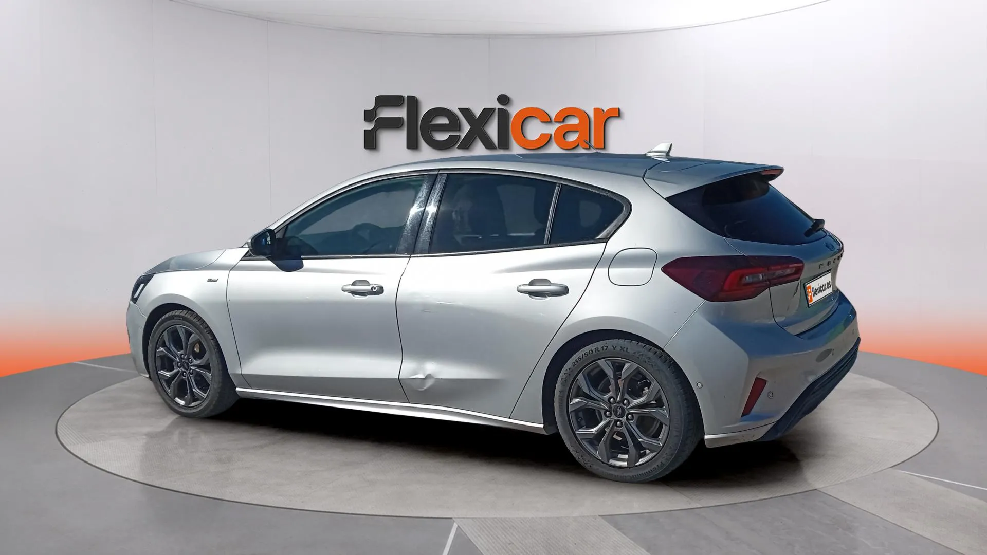 Ford Focus 1.0 EcoBoost MHEV ST-Line - foto 7
