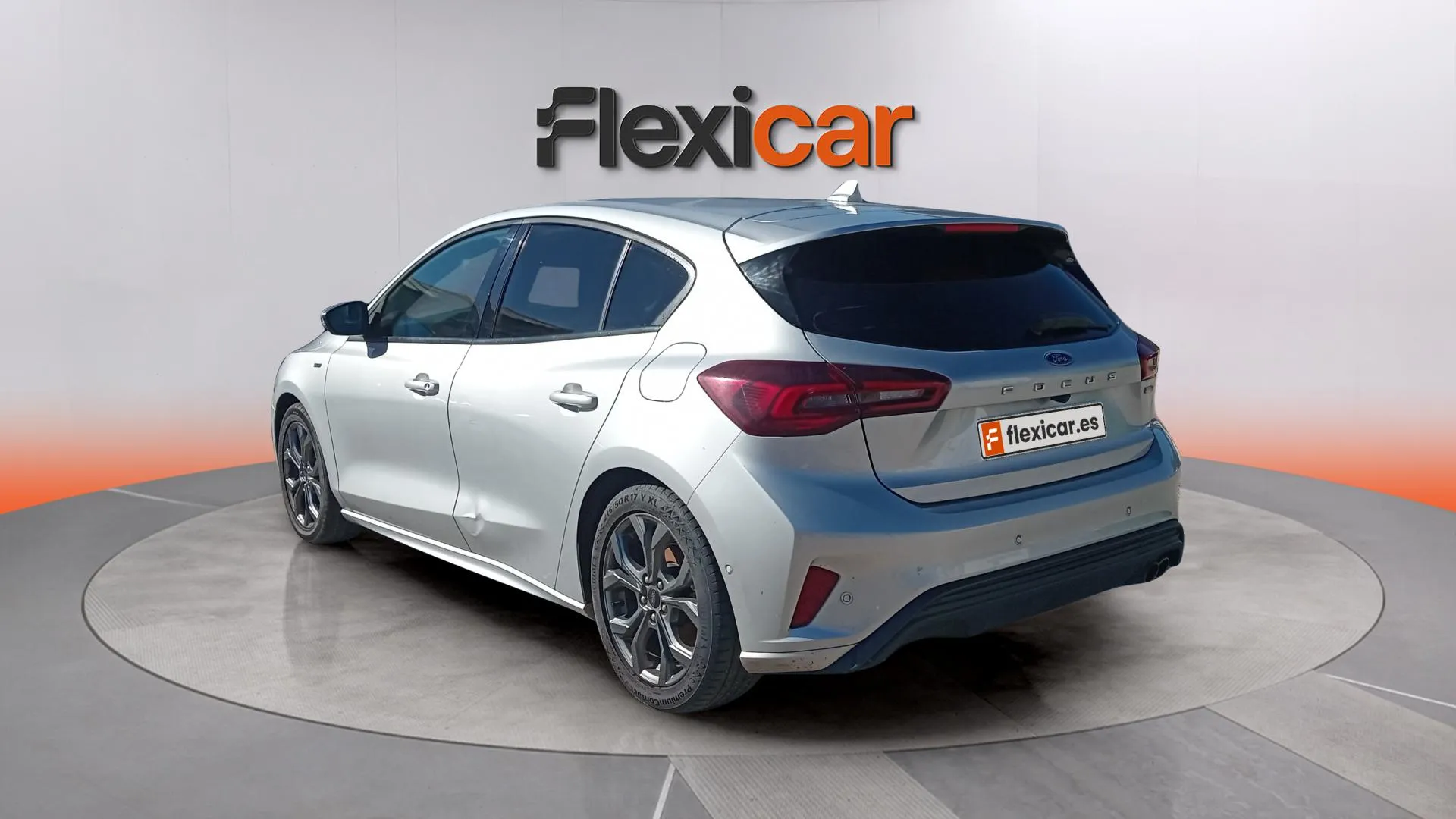 Ford Focus 1.0 EcoBoost MHEV ST-Line - foto 8