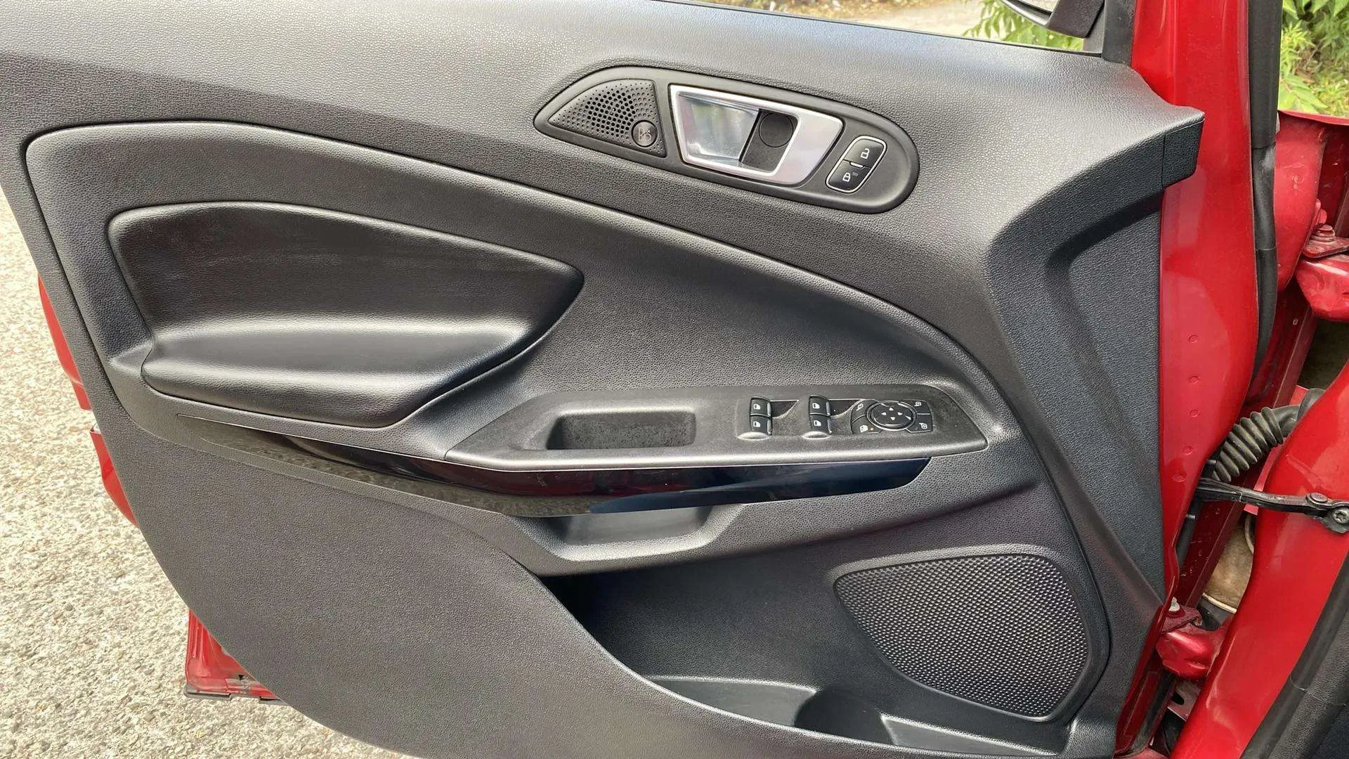 Ford EcoSport 1.0T EcoBoost ST Line - foto 8
