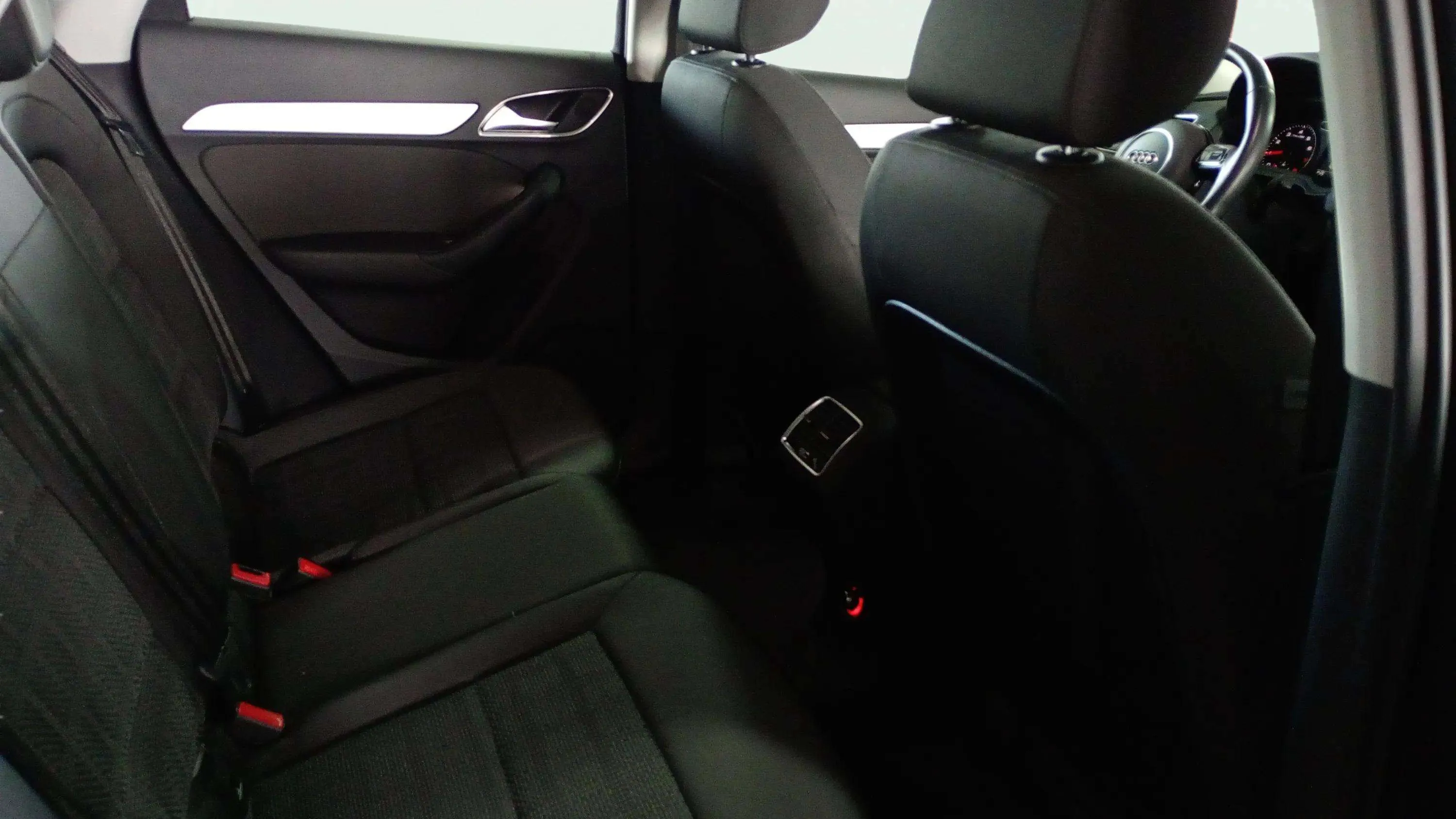 Audi Q3 1.4 TFSI CoD S tronic - foto 14