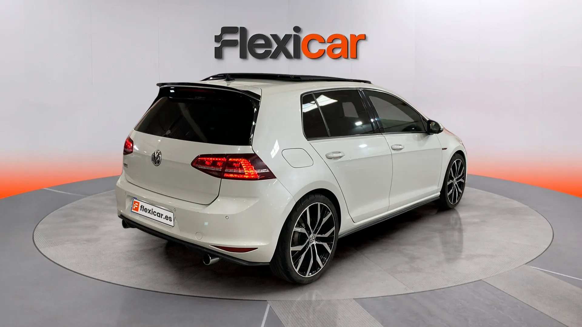 Volkswagen Golf GTI 2.0 TSI DSG BMT - foto 7