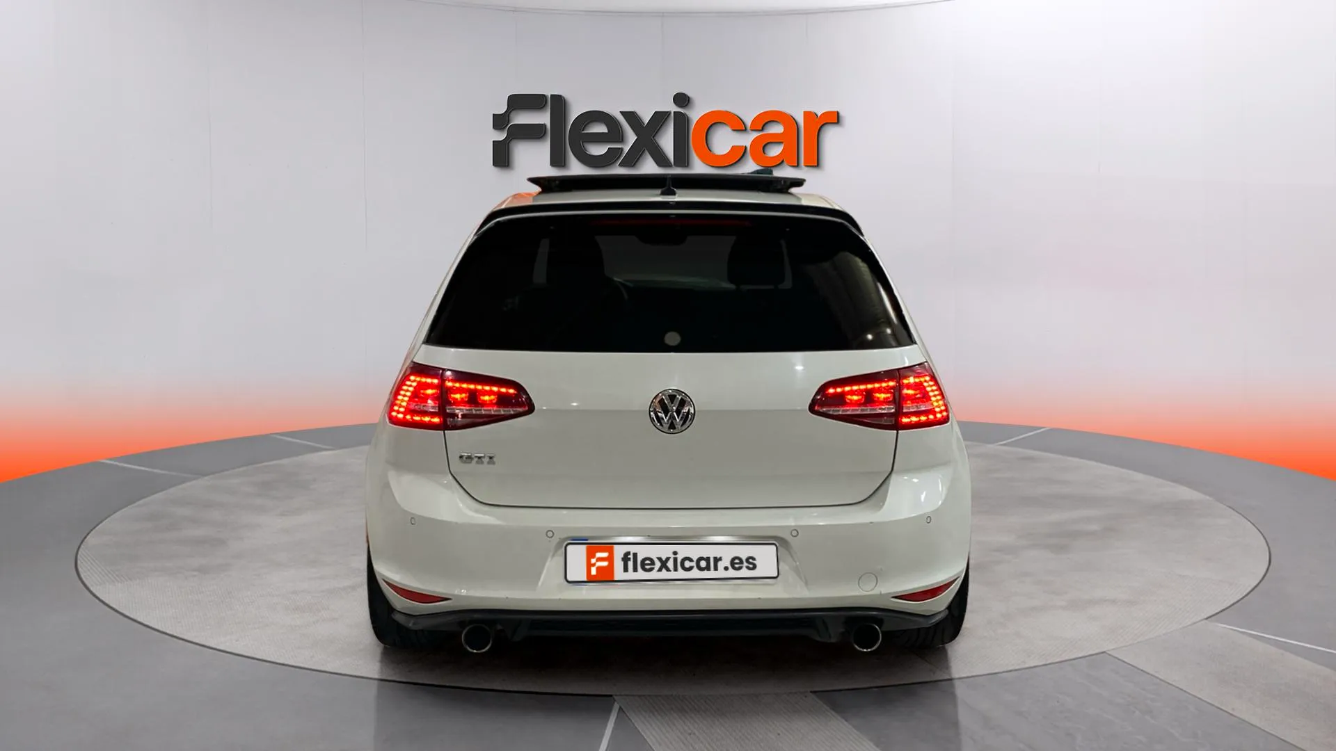 Volkswagen Golf GTI 2.0 TSI DSG BMT - foto 8